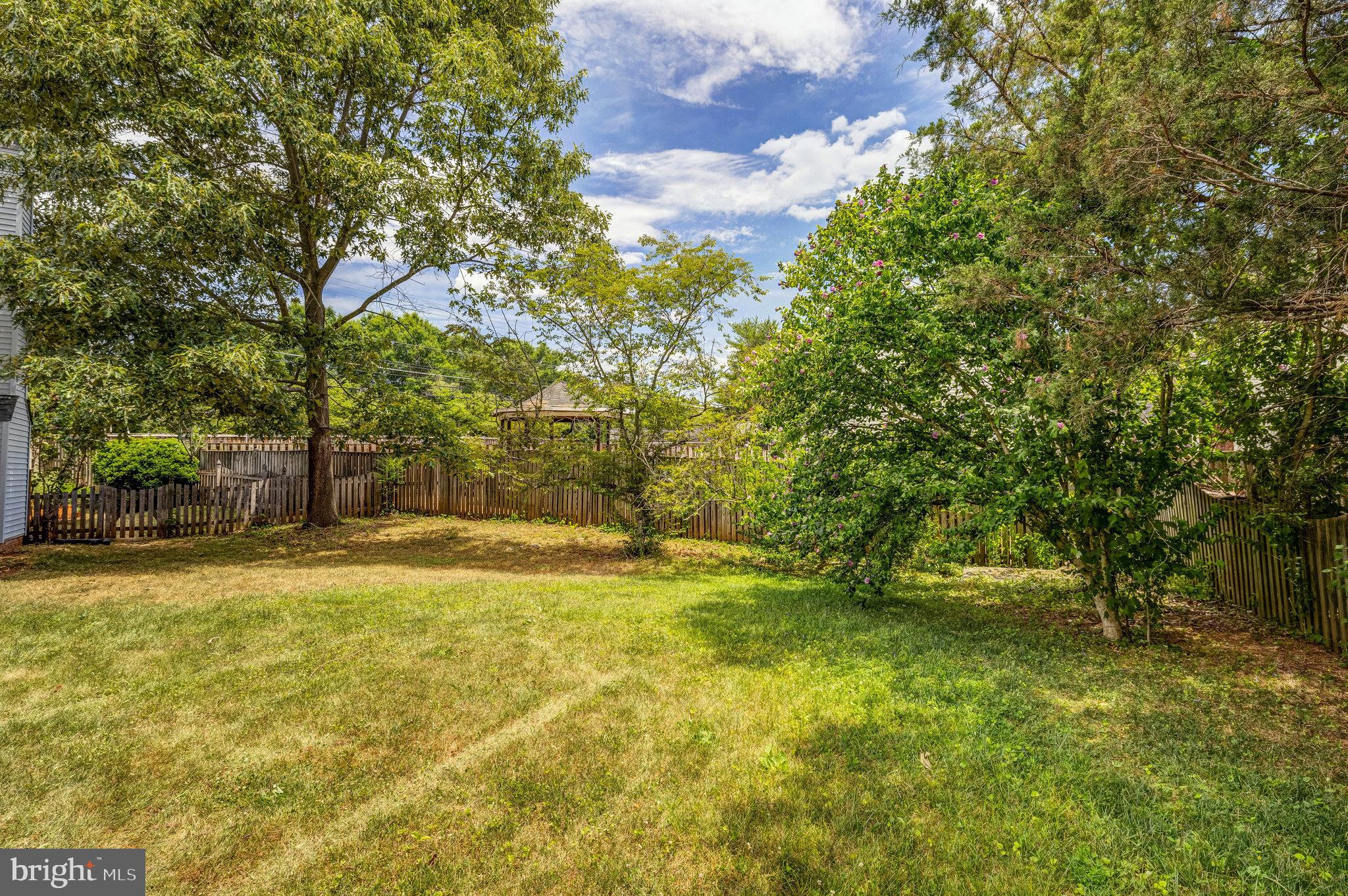 CINNAMON OAKS - Residential