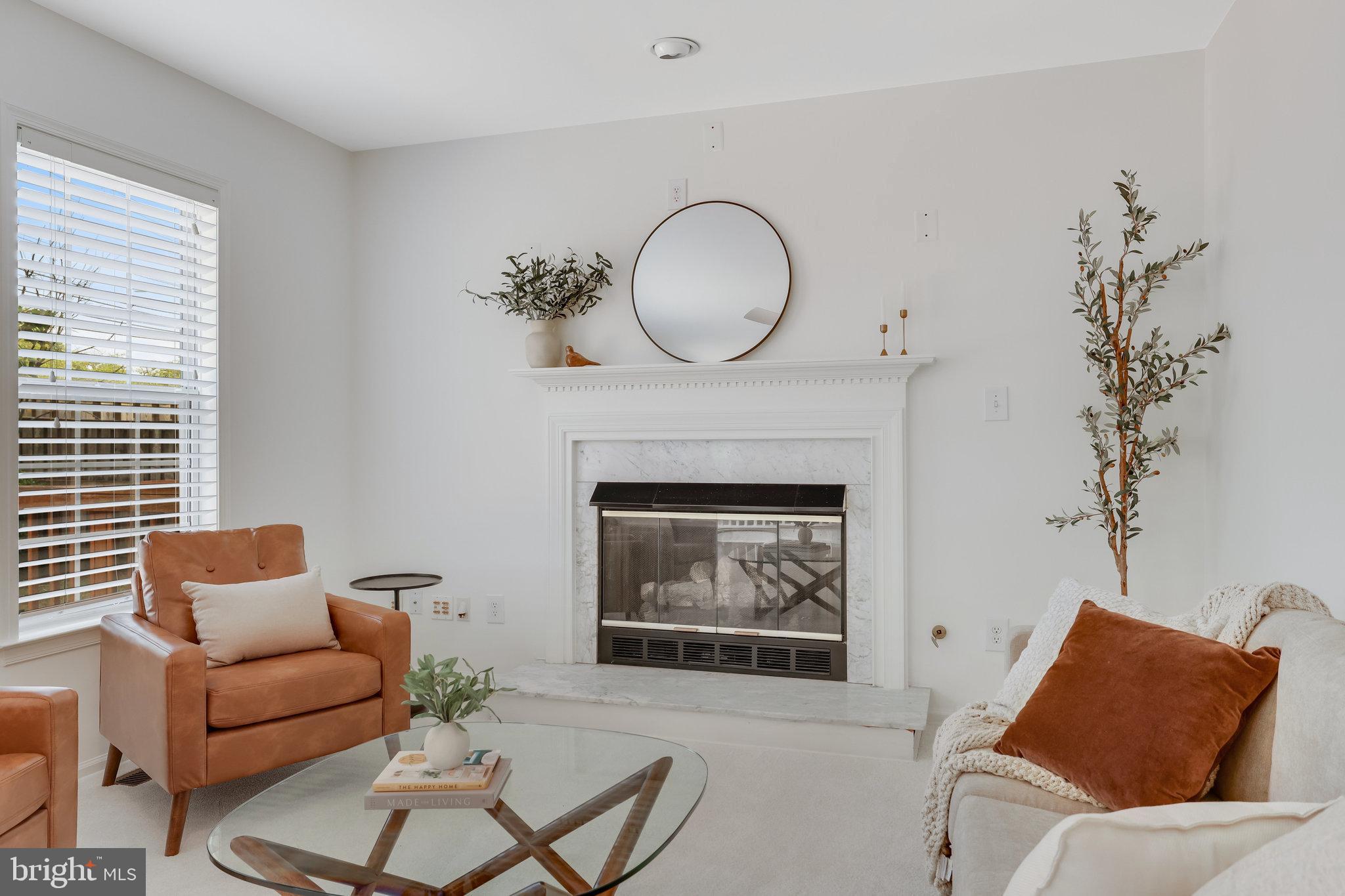 CINNAMON OAKS - Residential