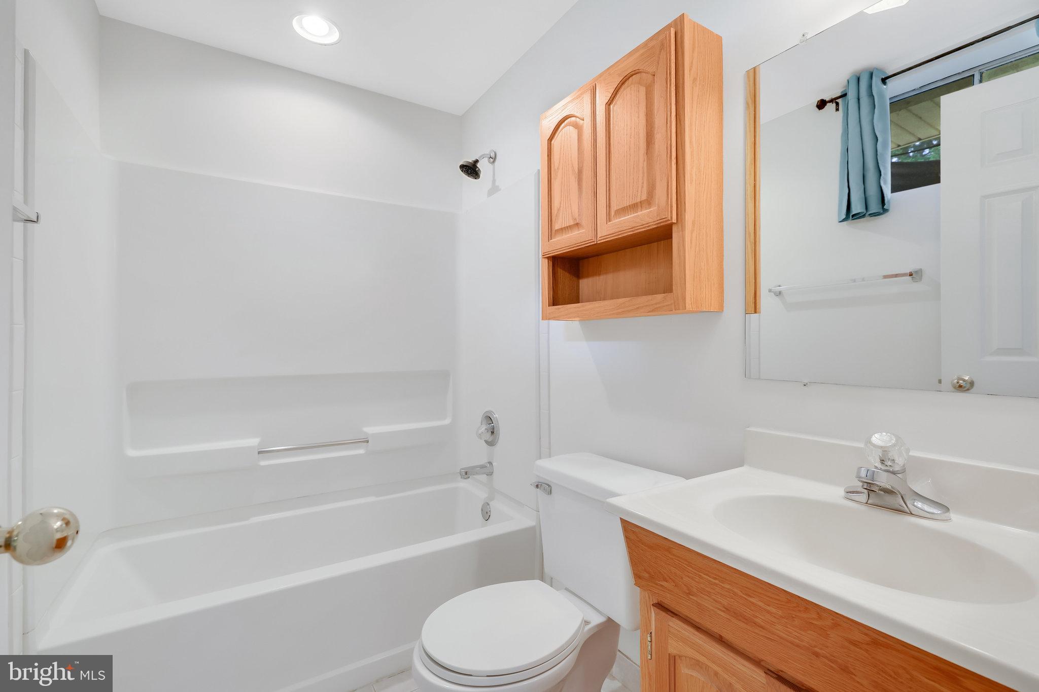 CINNAMON OAKS - Residential