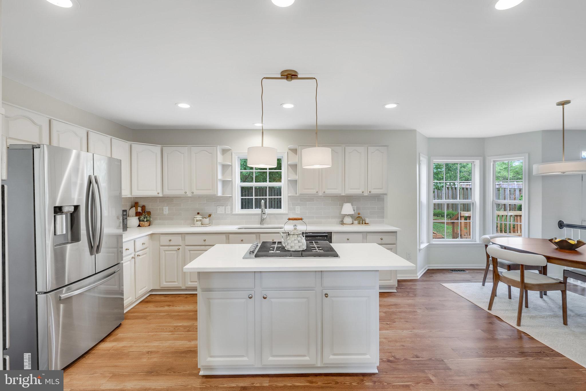 CINNAMON OAKS - Residential