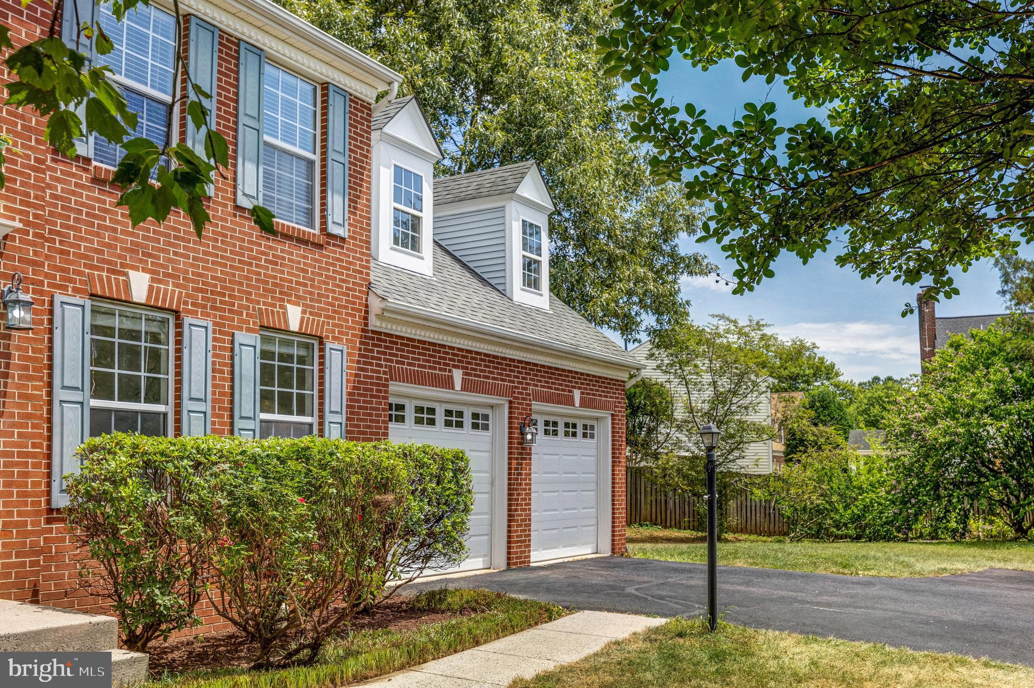 CINNAMON OAKS - Residential