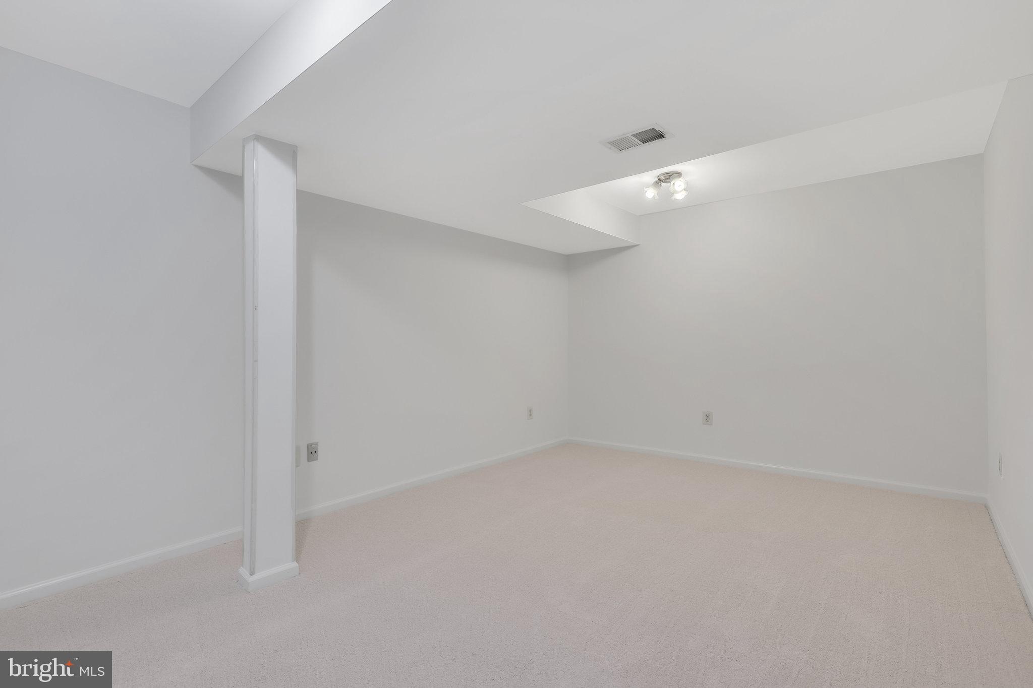 CINNAMON OAKS - Residential