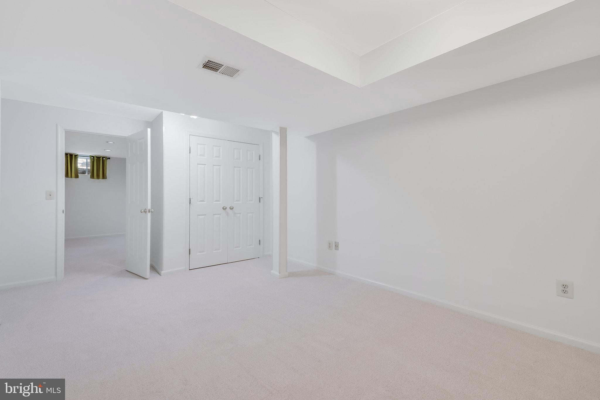 CINNAMON OAKS - Residential