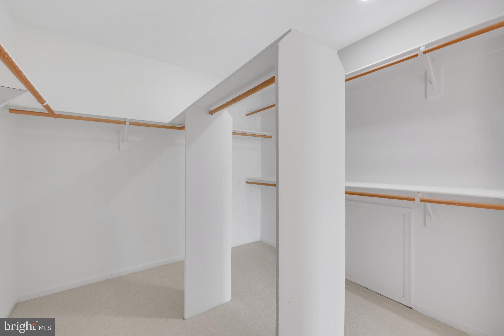 CINNAMON OAKS - Residential