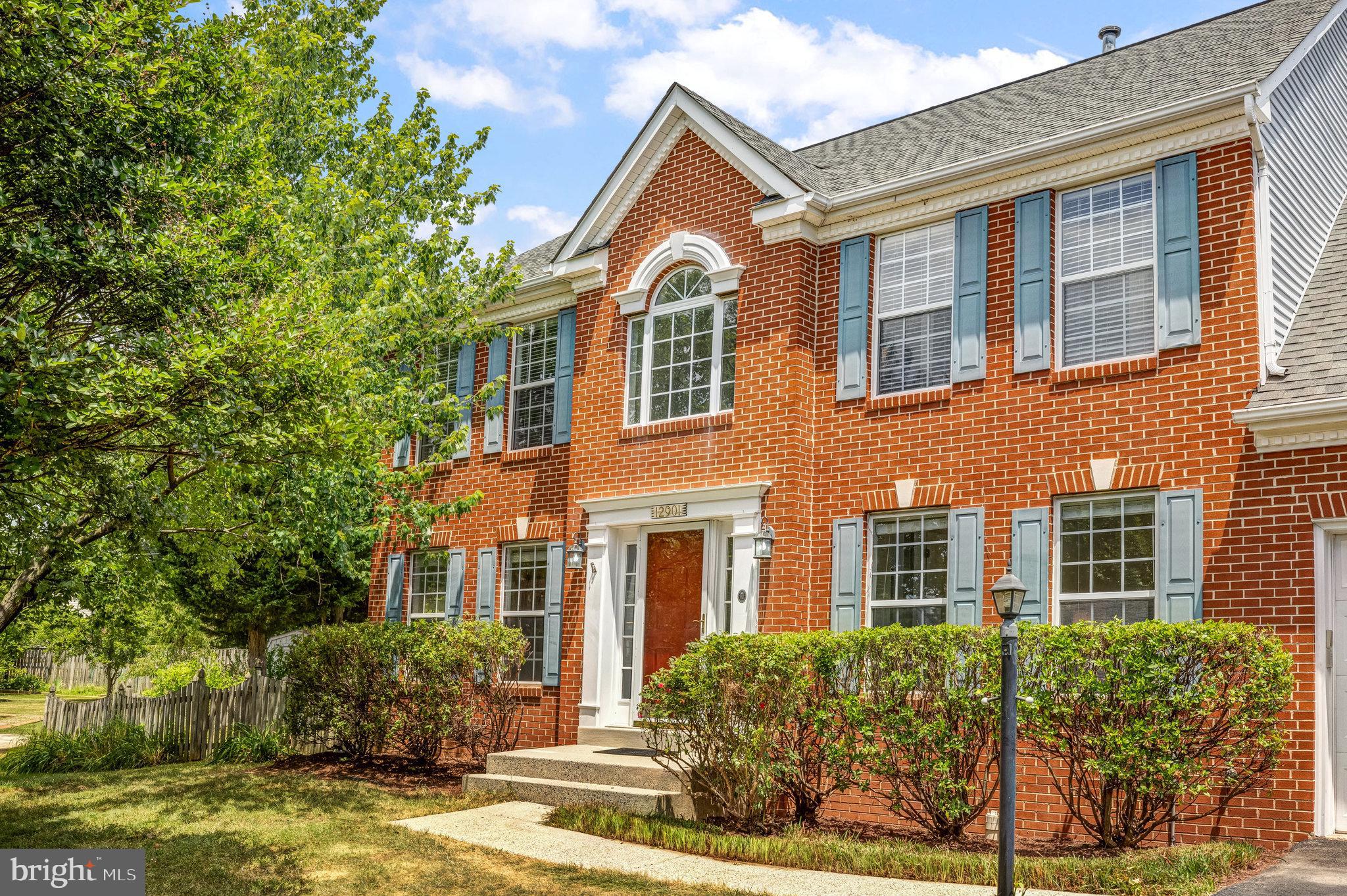 CINNAMON OAKS - Residential