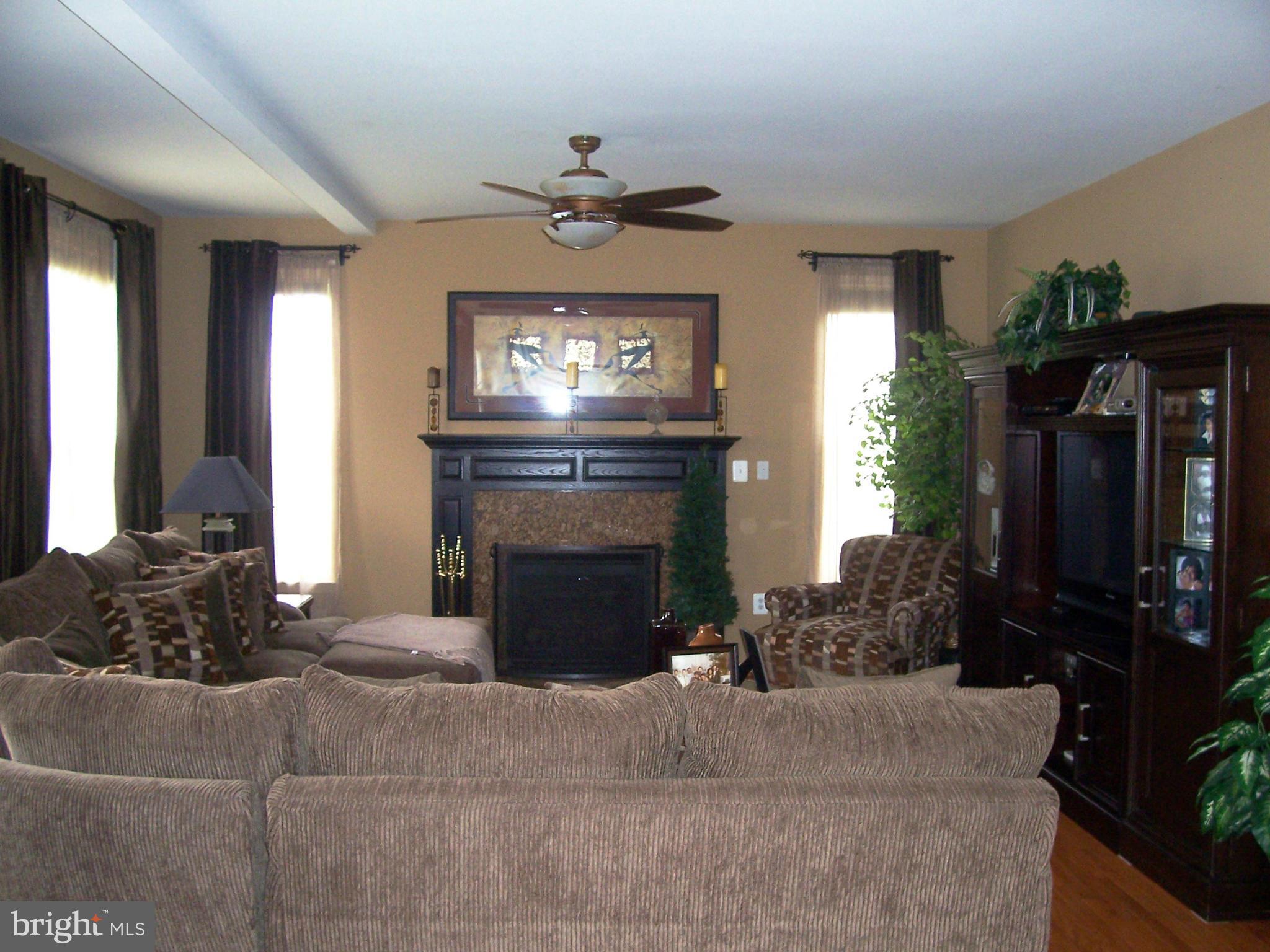 KINGSVIEW SUB - Residential Lease