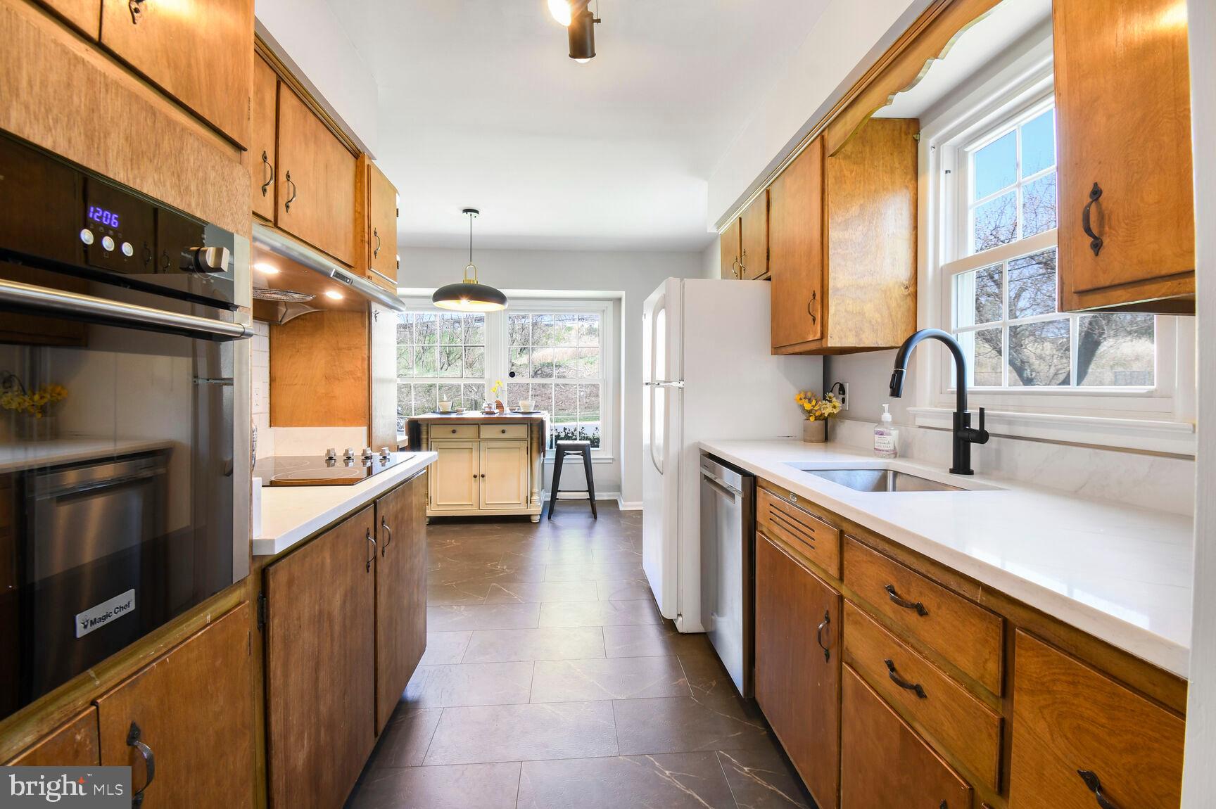 GARRETT FOREST - Residential