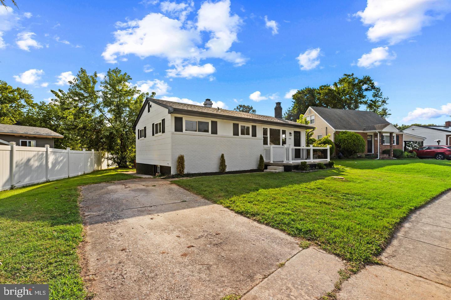 1201 WHITMAN DRIVE