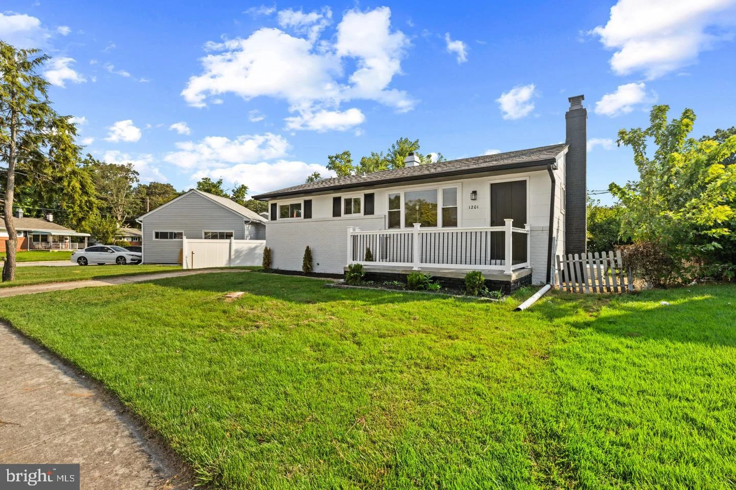 1201 Whitman Drive