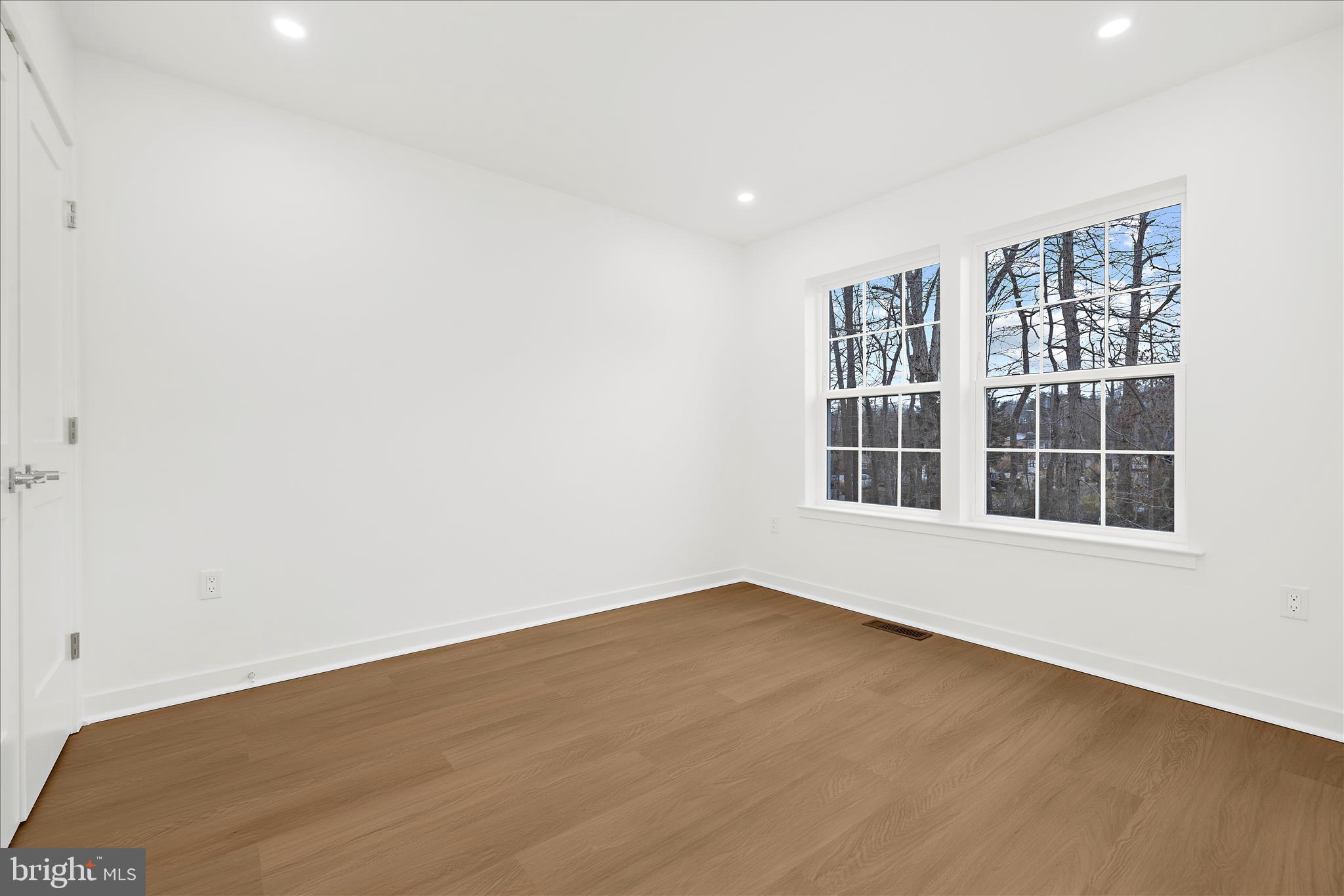 LINCOLN - Residential