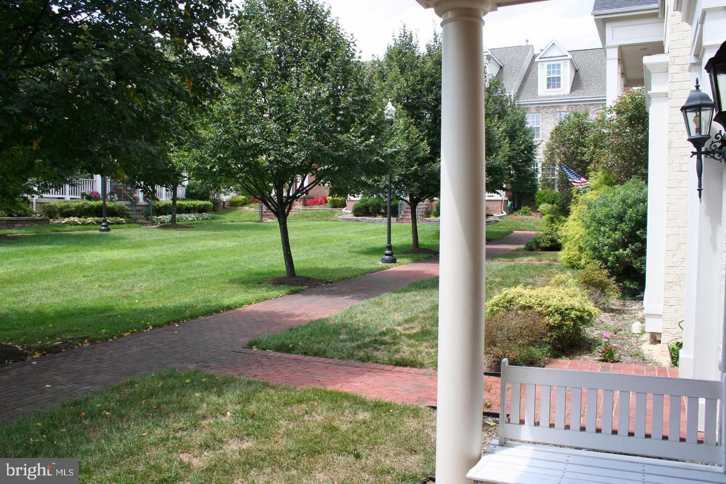 BELMONT TOWN CENTER - Residential Lease