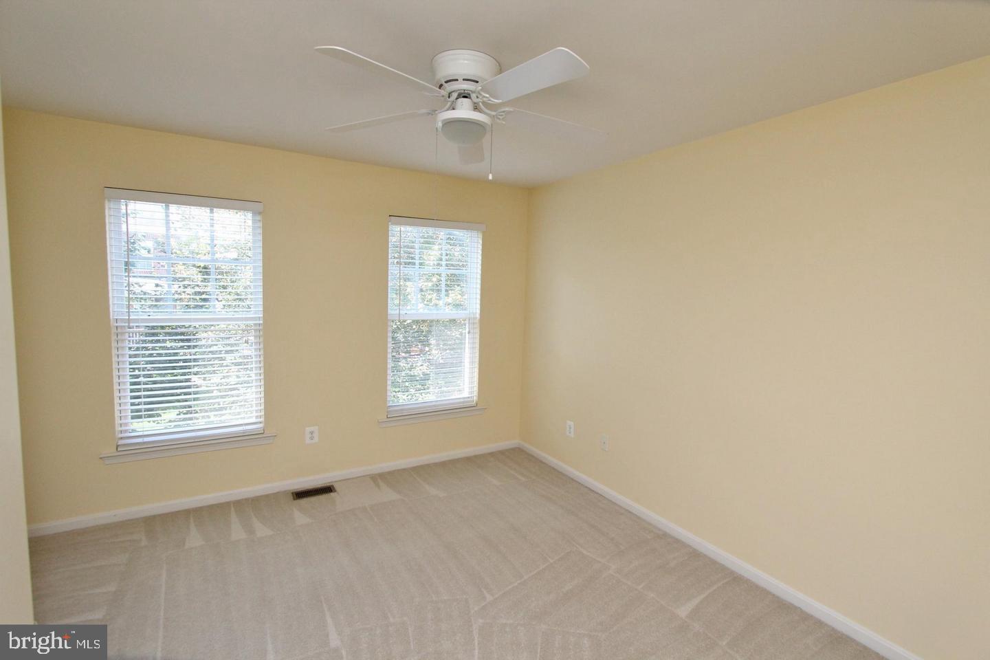 BELMONT TOWN CENTER - Residential Lease