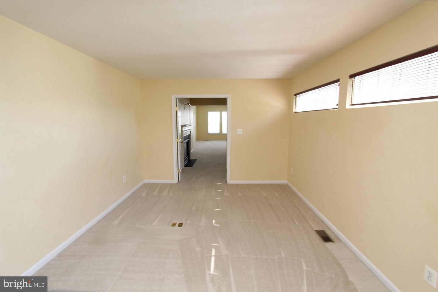 BELMONT TOWN CENTER - Residential Lease