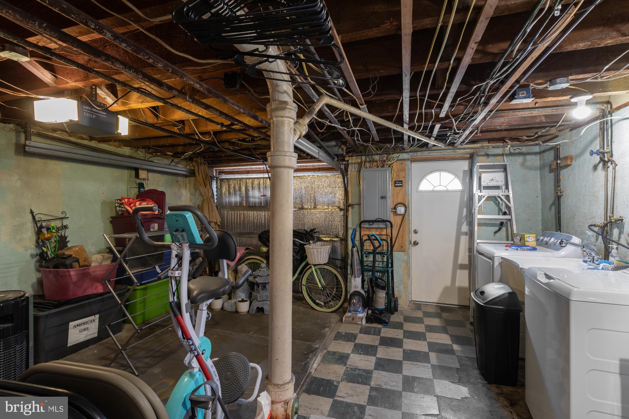 MAYFAIR - Residential