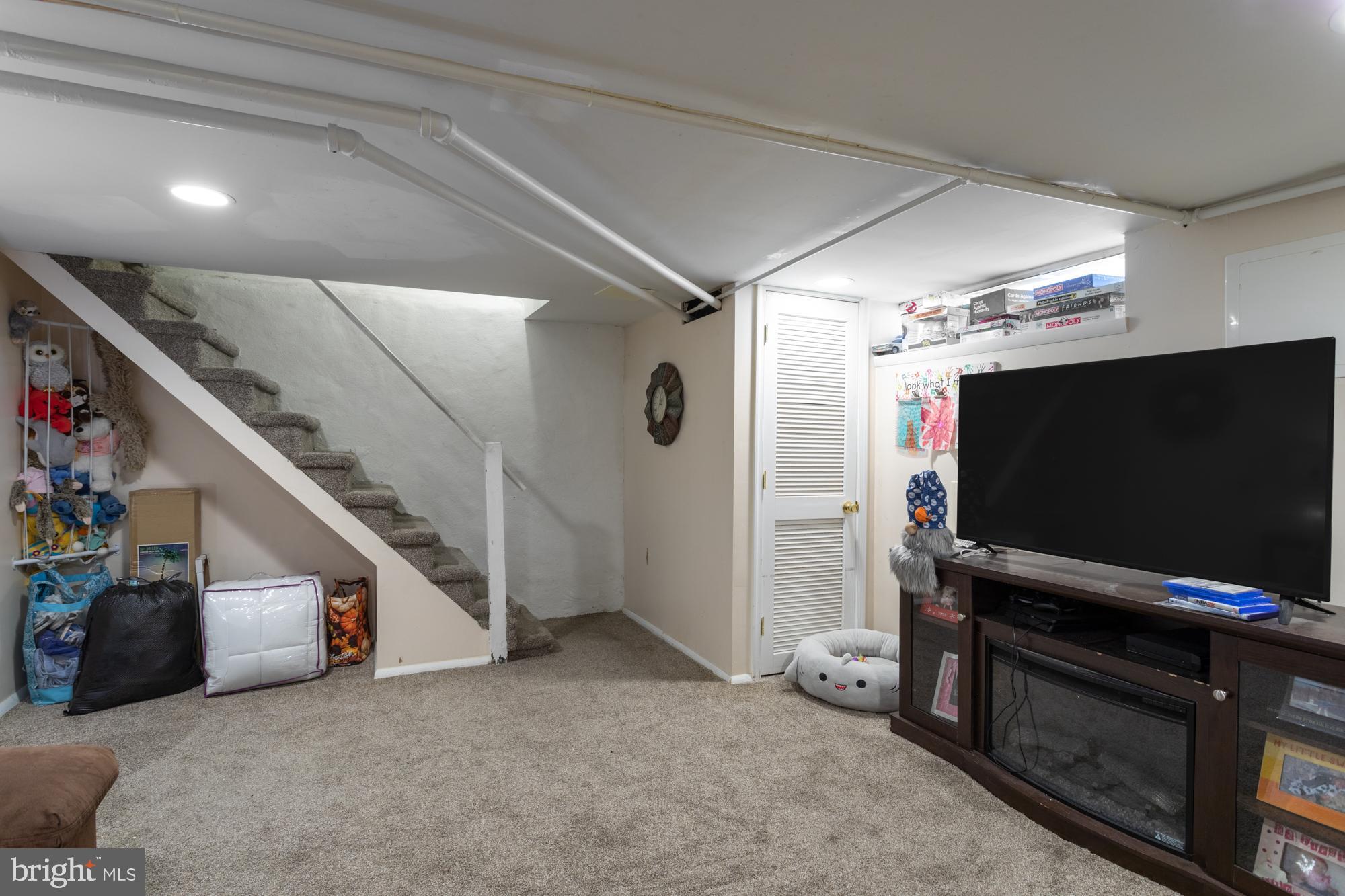 MAYFAIR - Residential