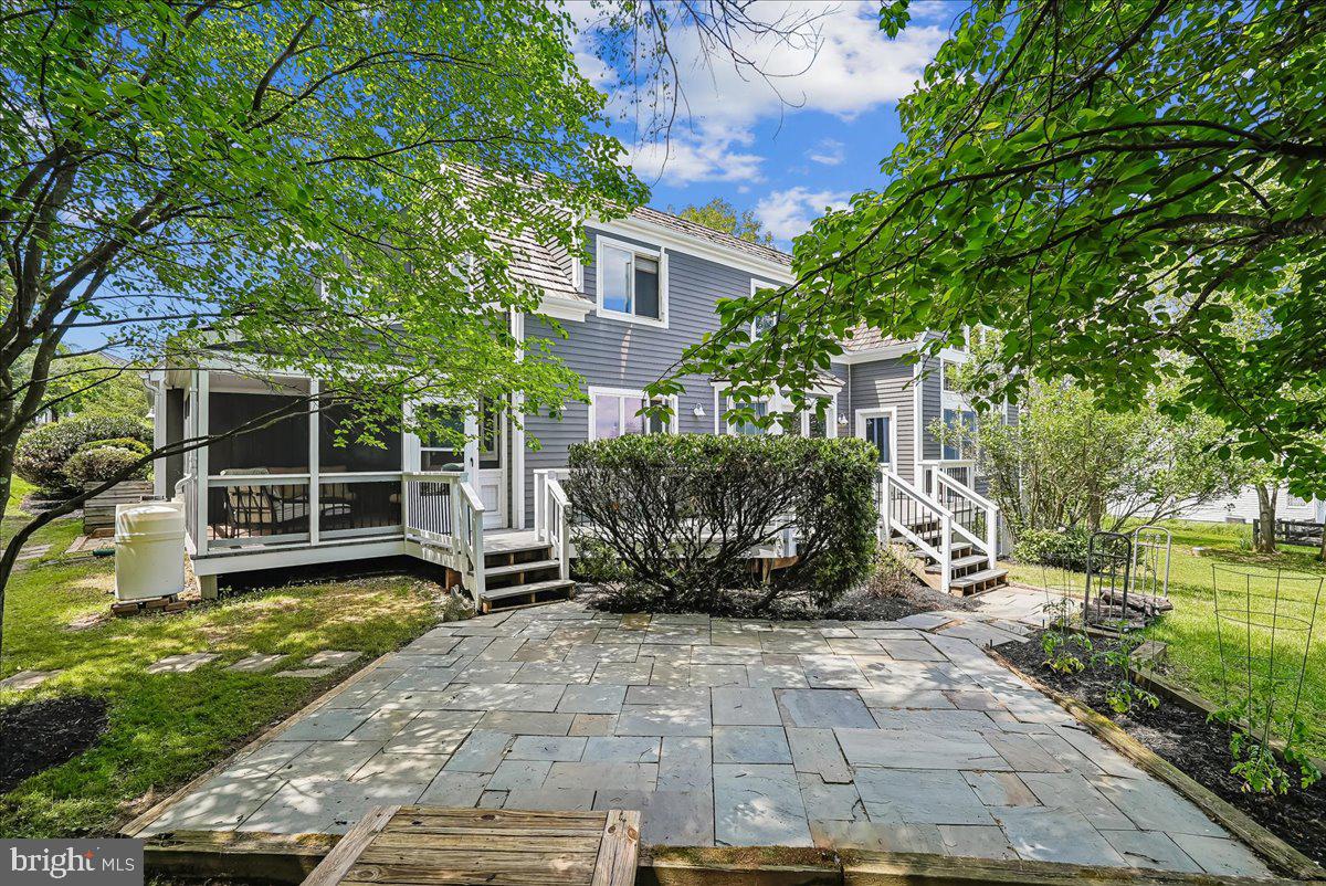 WATERFORD MEADOWS - Residential