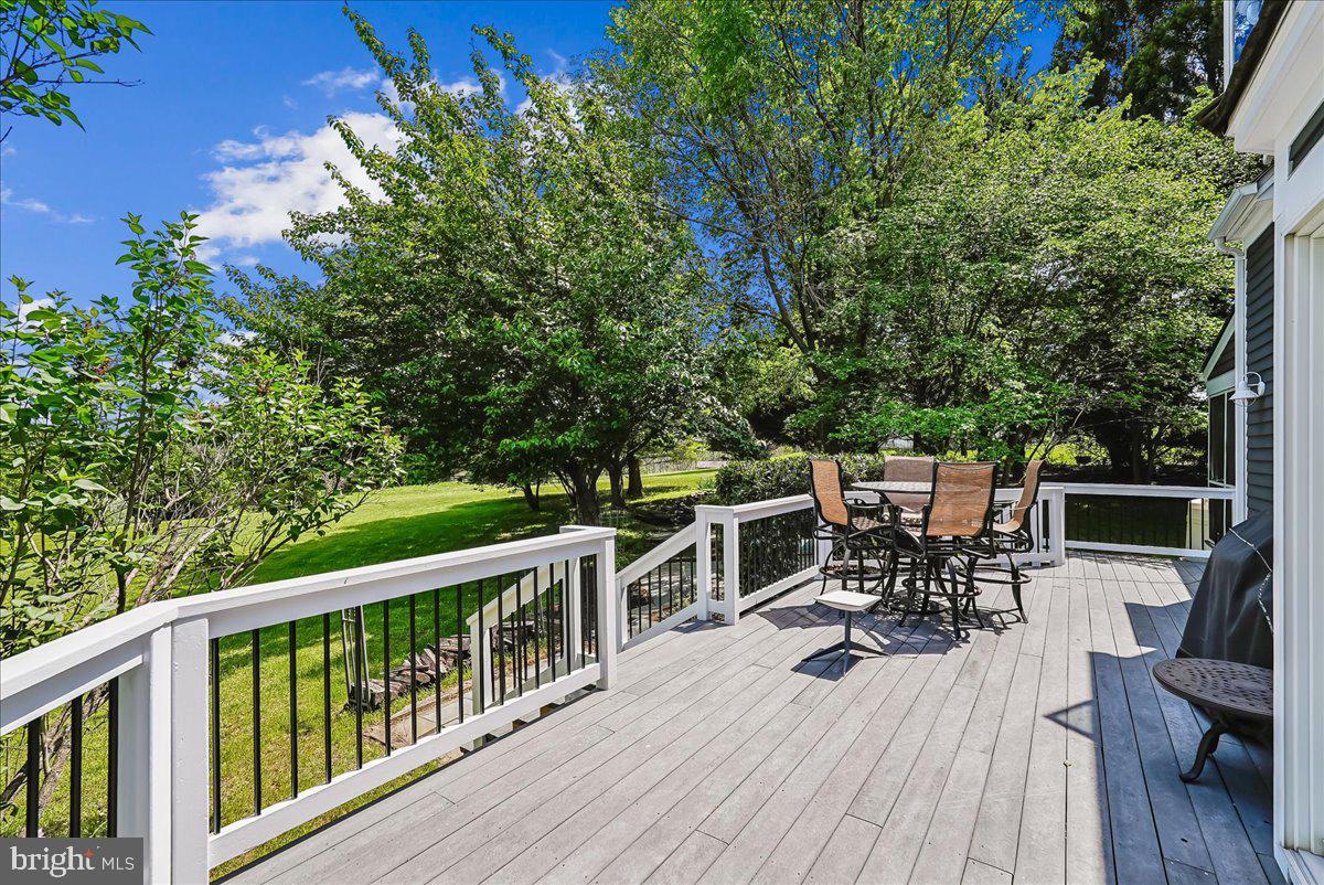 WATERFORD MEADOWS - Residential
