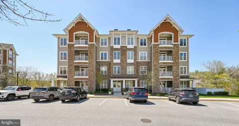 19 Clay Lodge Lane Unit 202, Catonsville, MD MLS: MDBC2124576