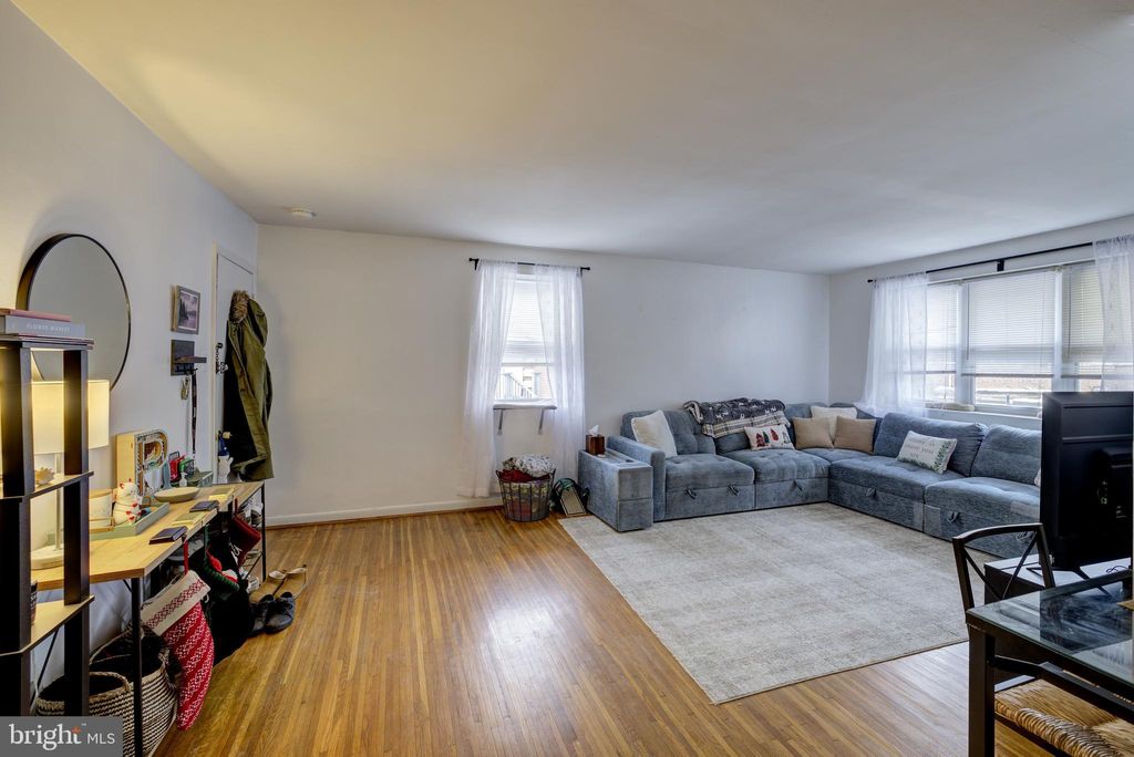 Photo of 32 Windsor Road, GLENSIDE, PA 19038 (MLS # PAMC2166934)