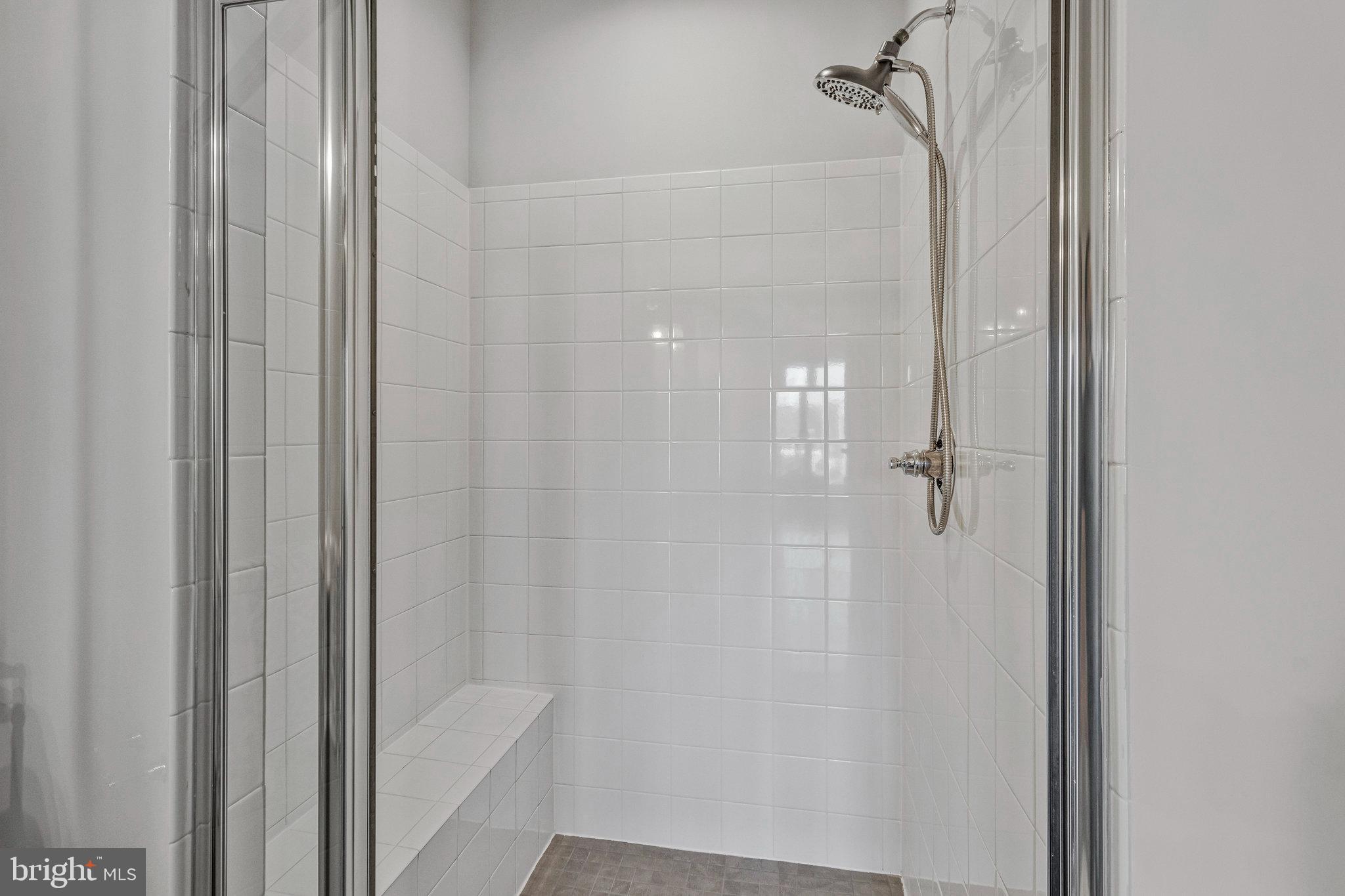 CHAPMAN ROW AT TWINBROOK METRO - Residential