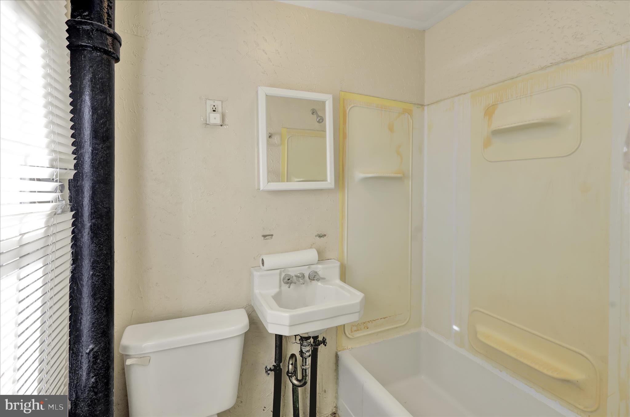 NORTHEAST READING - Residential