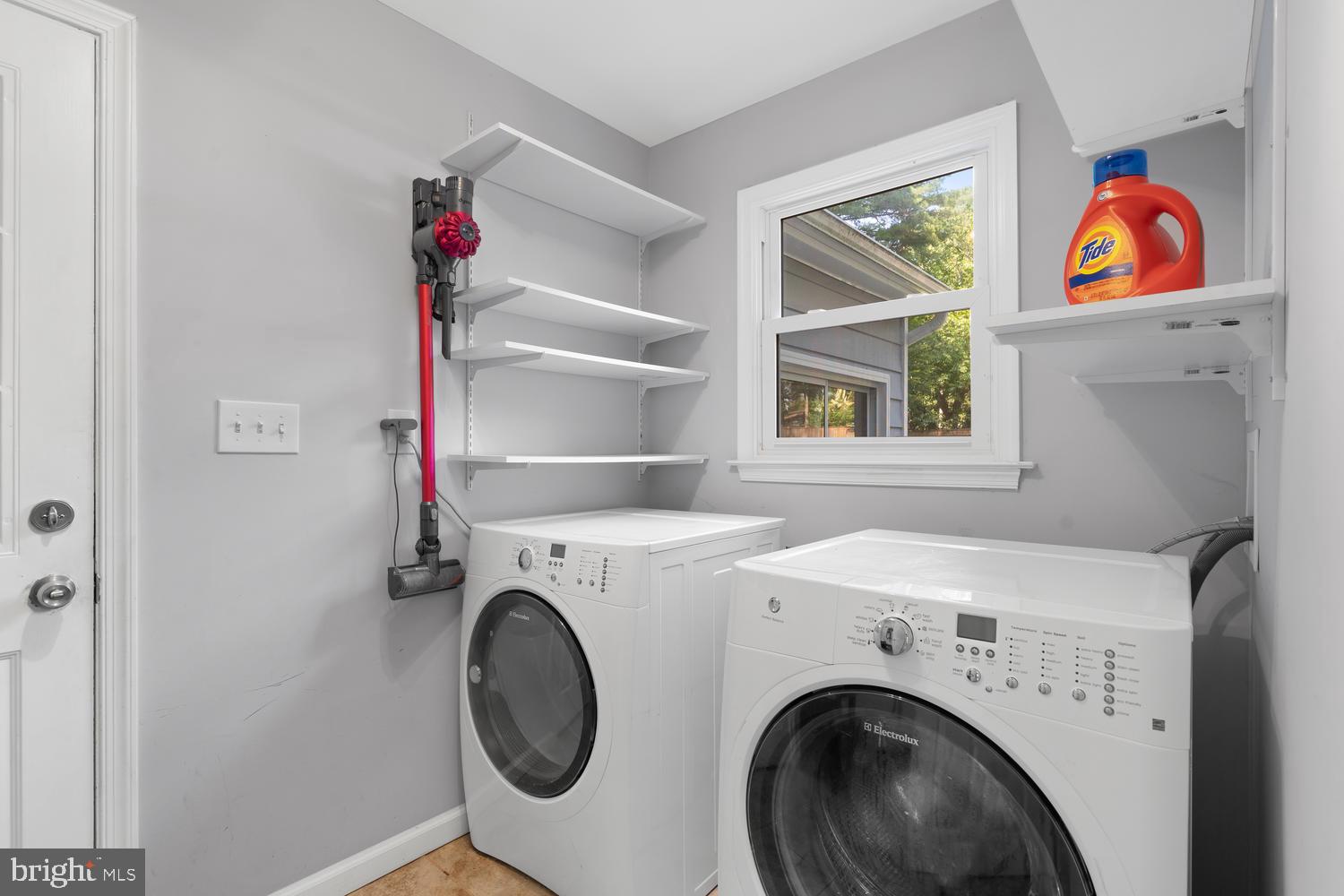 NORBECK ESTATES - Residential