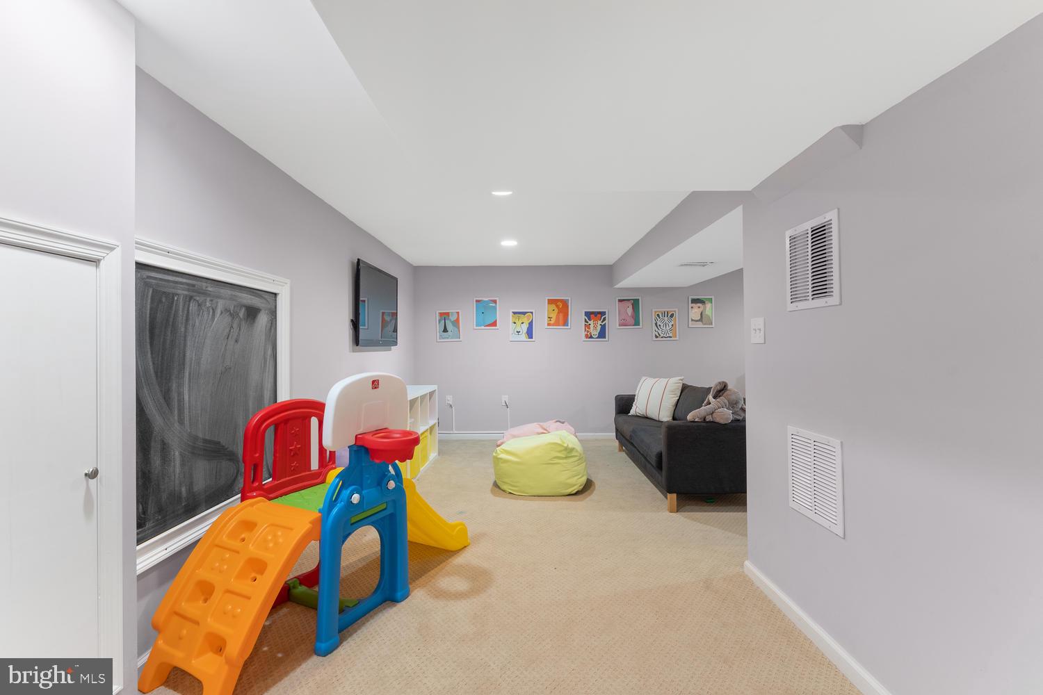 NORBECK ESTATES - Residential