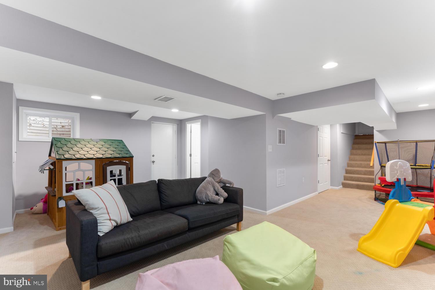 NORBECK ESTATES - Residential