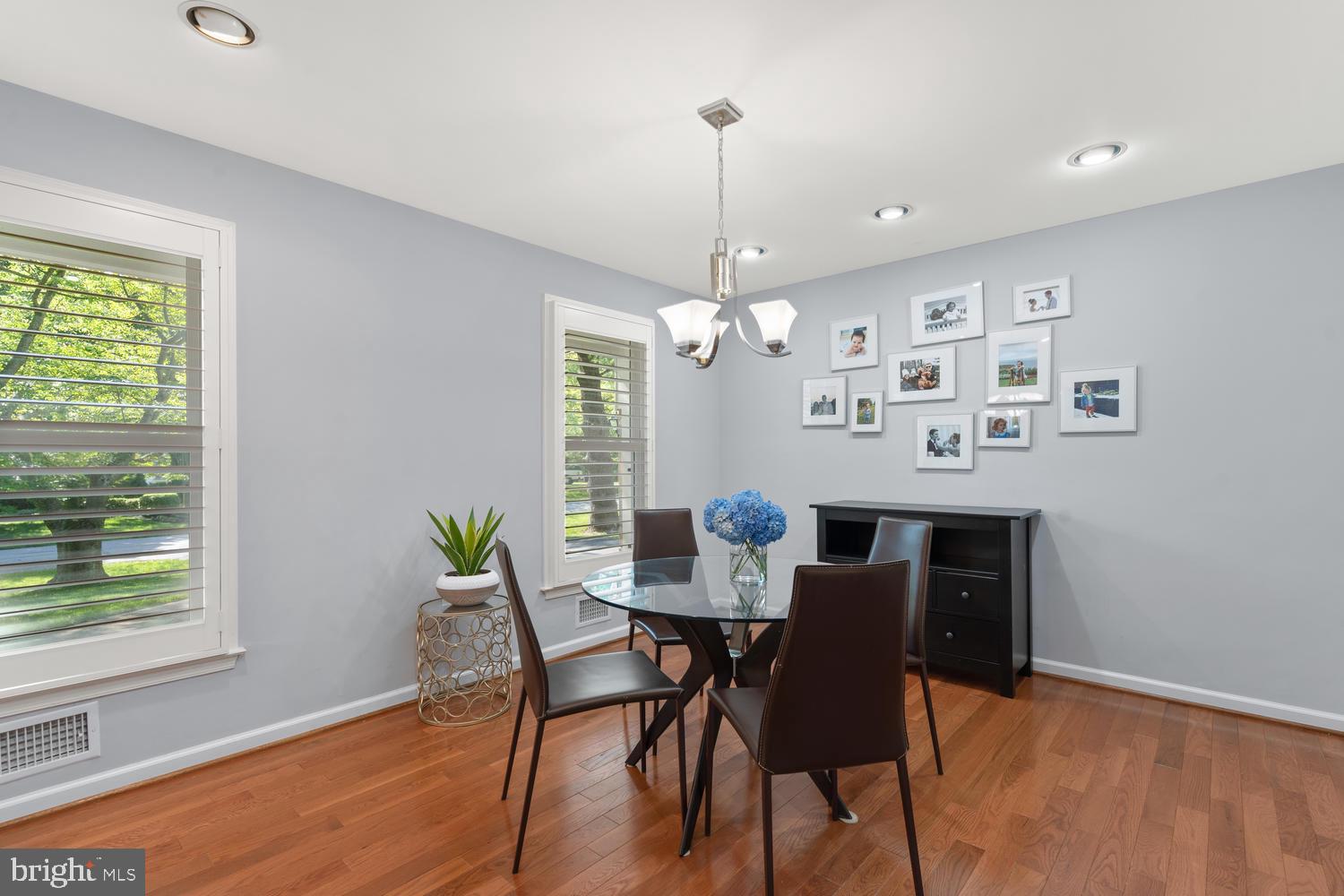 NORBECK ESTATES - Residential