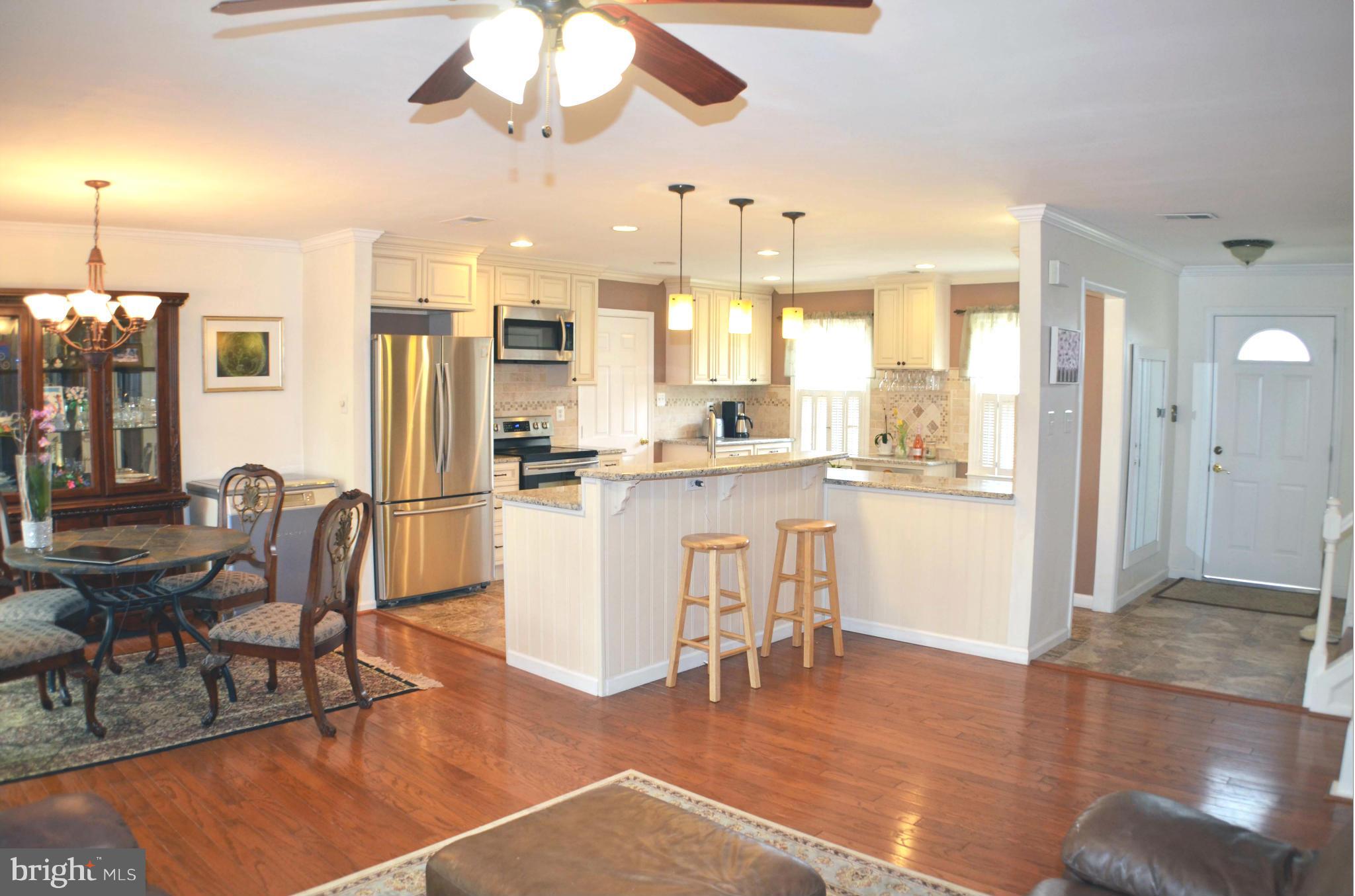 FOX MILL ESTATES - Residential