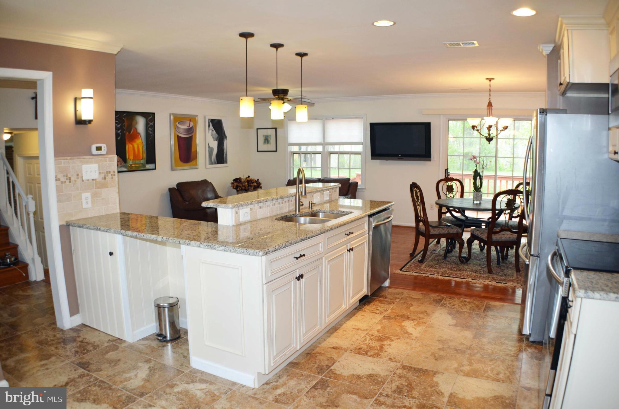 FOX MILL ESTATES - Residential