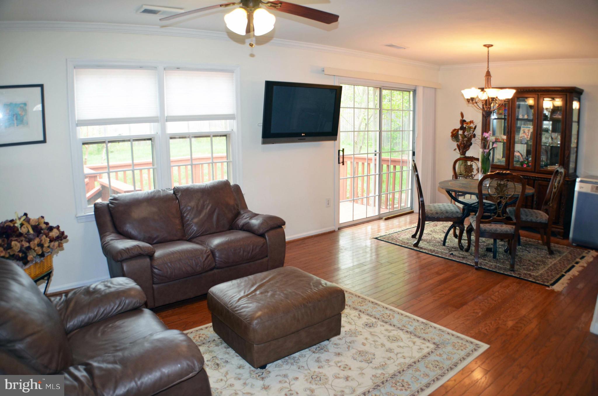 FOX MILL ESTATES - Residential