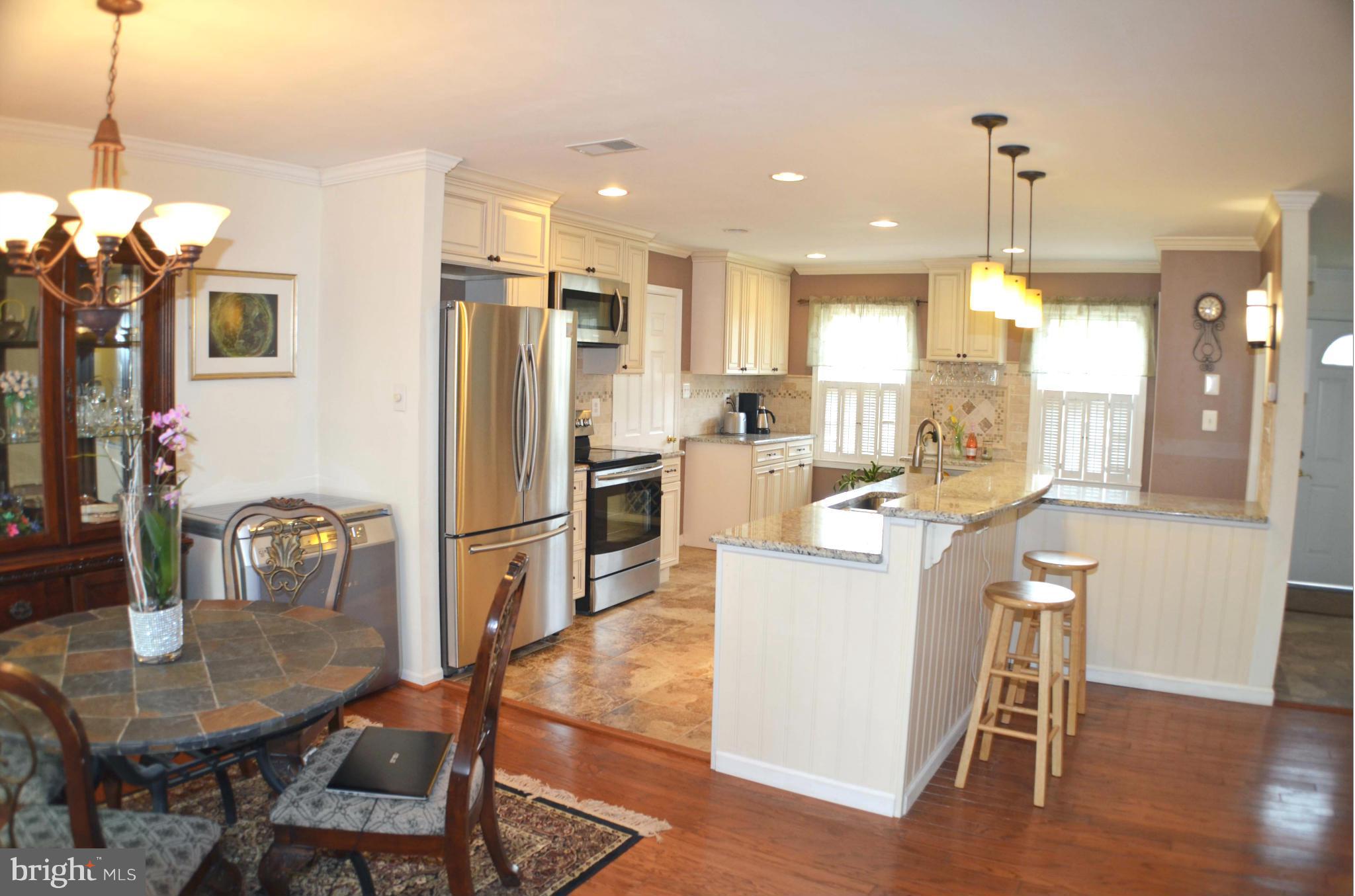 FOX MILL ESTATES - Residential