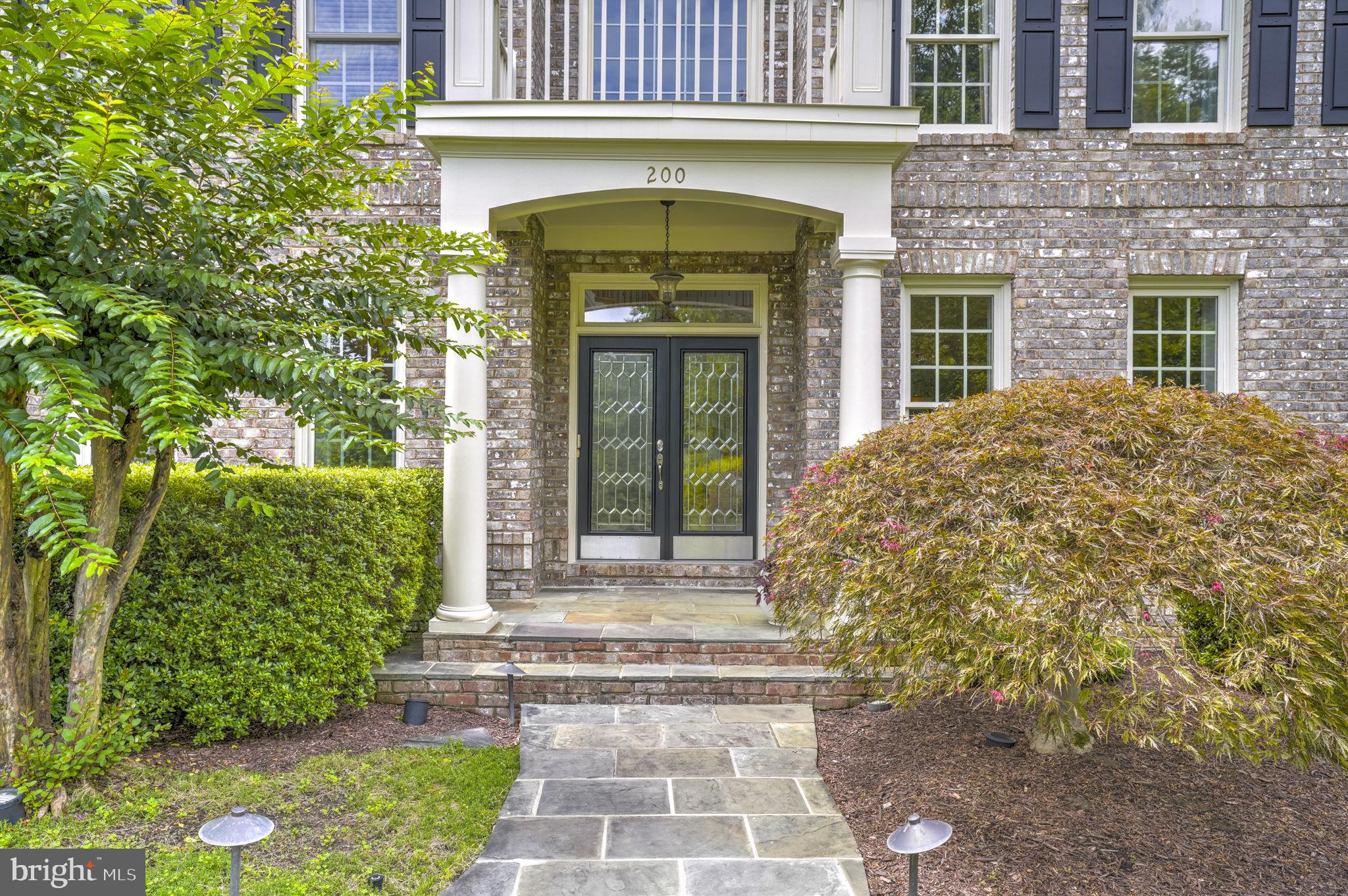 SOUTH RIVER COLONY - Residential