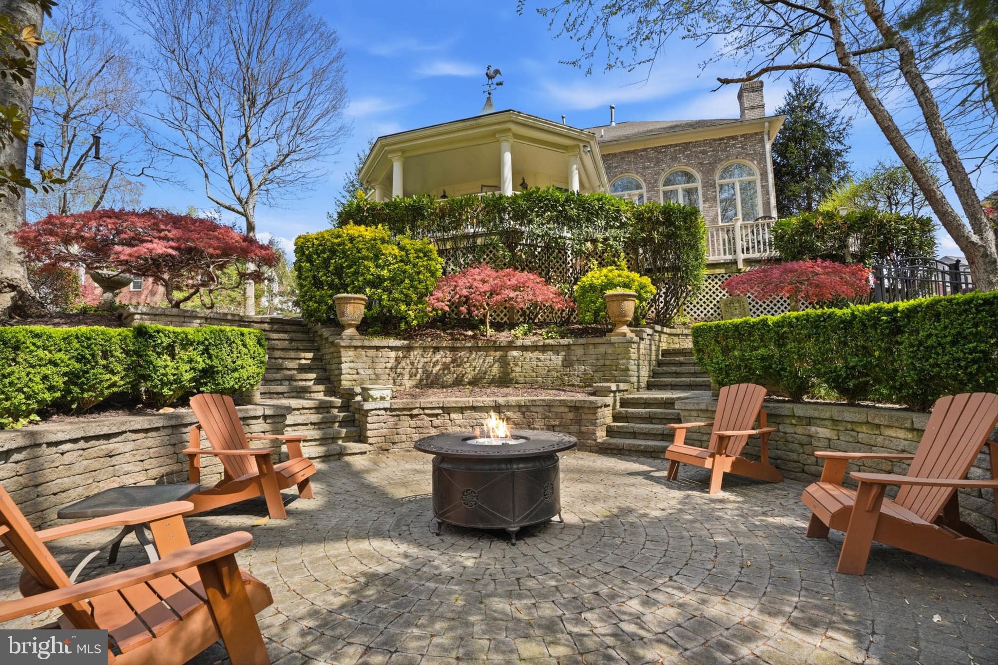 SOUTH RIVER COLONY - Residential