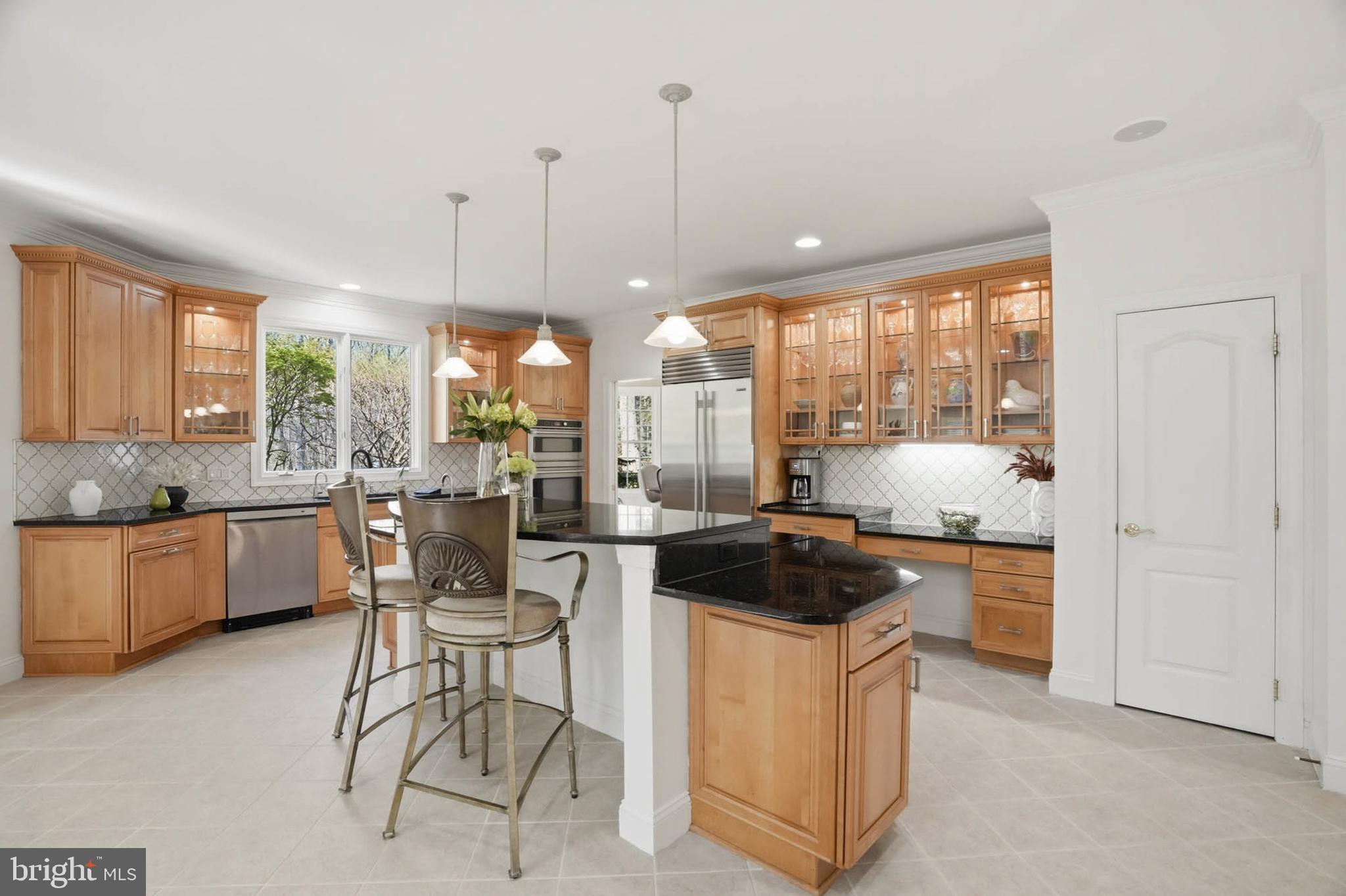 SOUTH RIVER COLONY - Residential