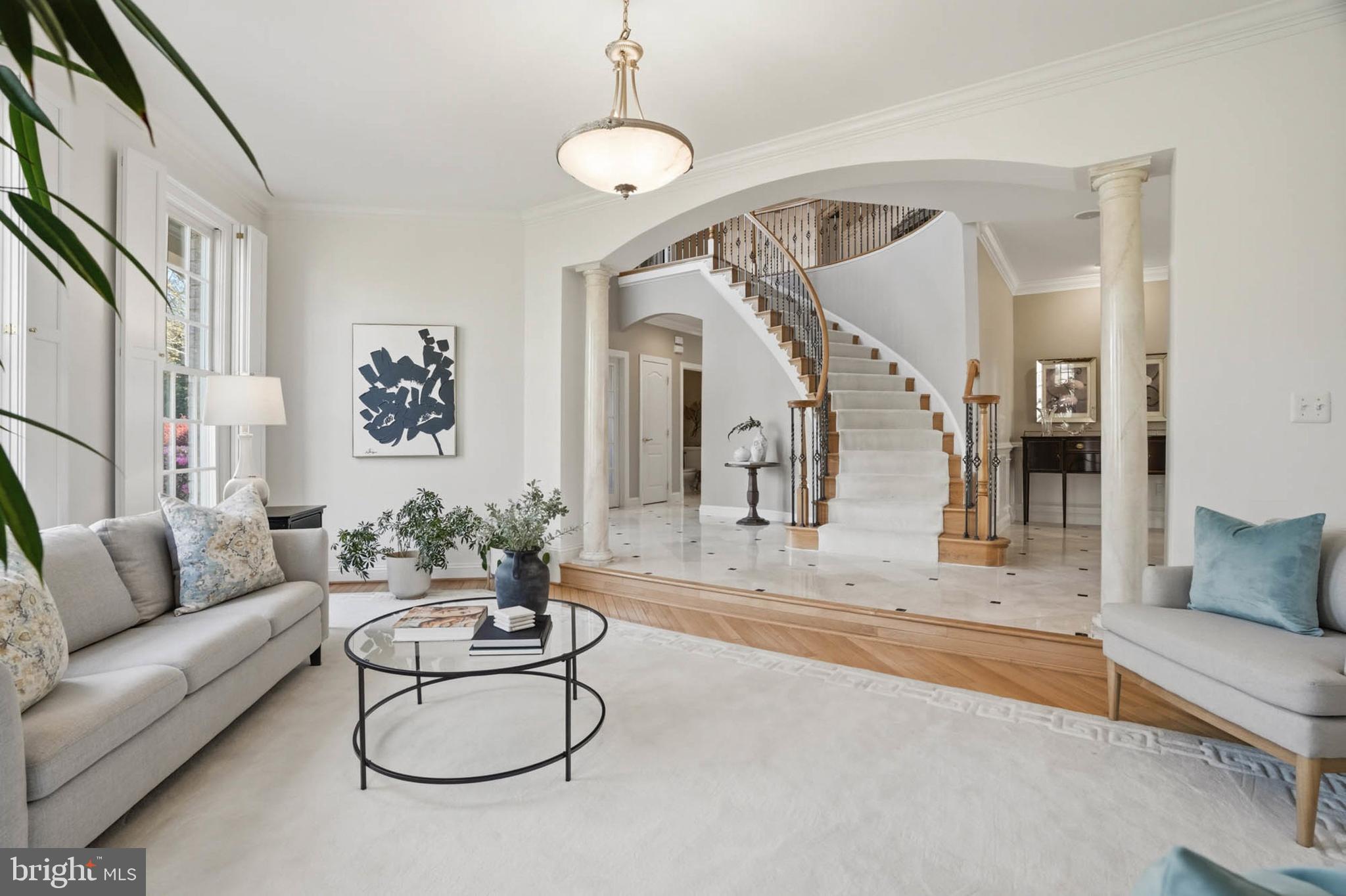 SOUTH RIVER COLONY - Residential