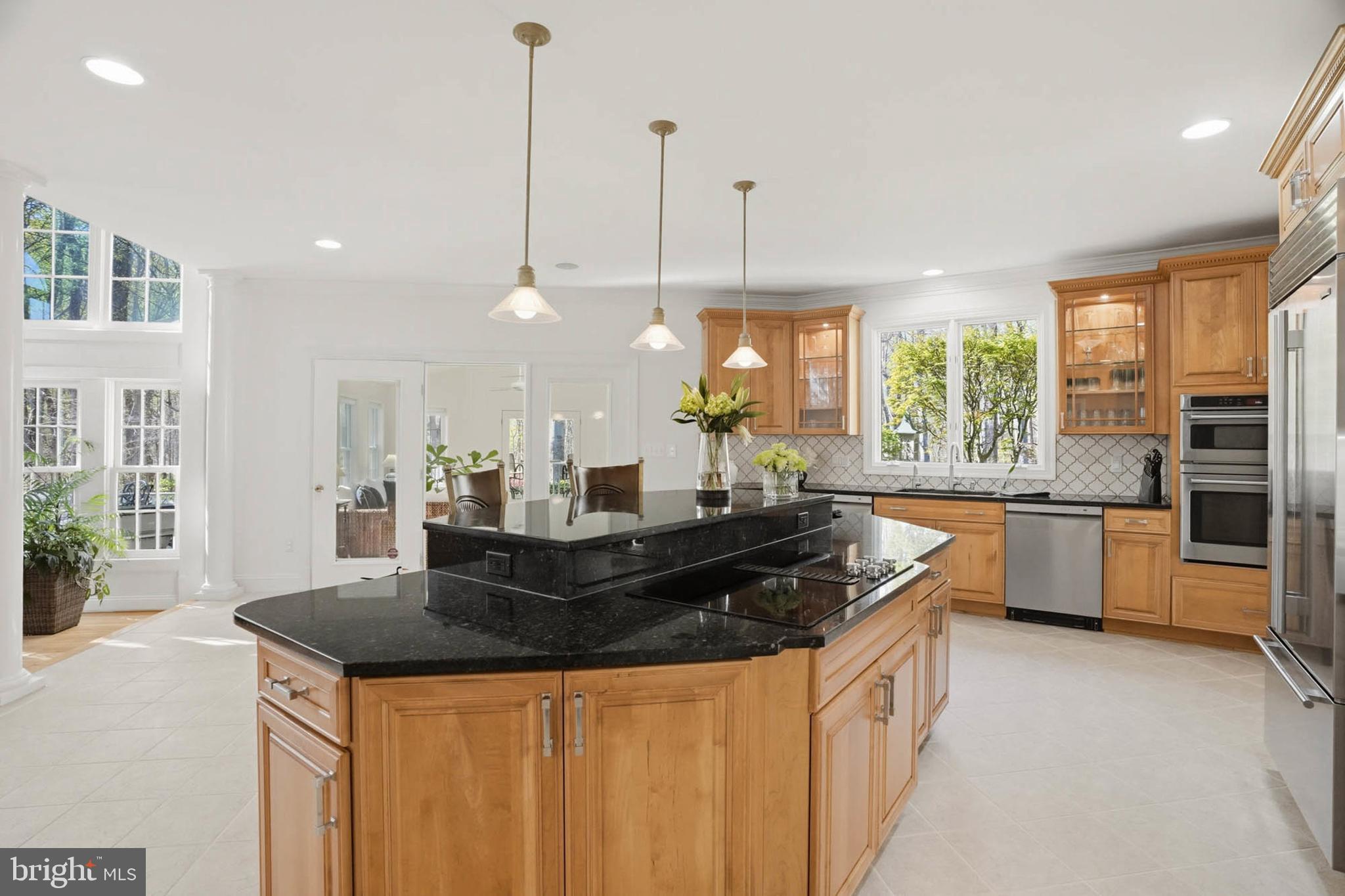 SOUTH RIVER COLONY - Residential