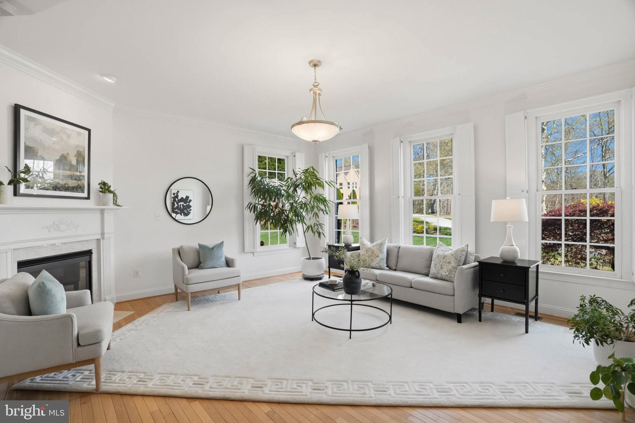 SOUTH RIVER COLONY - Residential