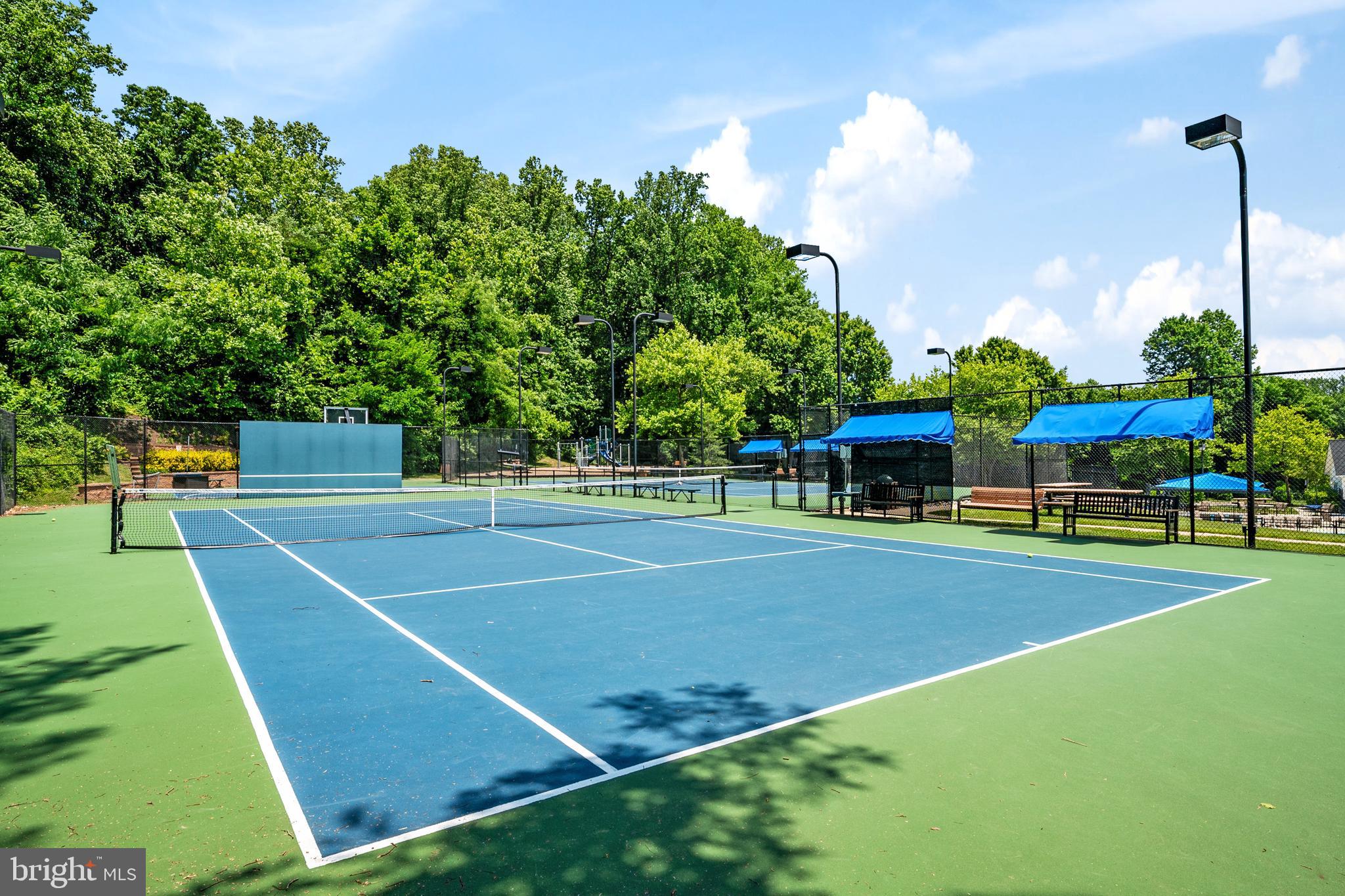 SOUTH RIVER COLONY - Residential