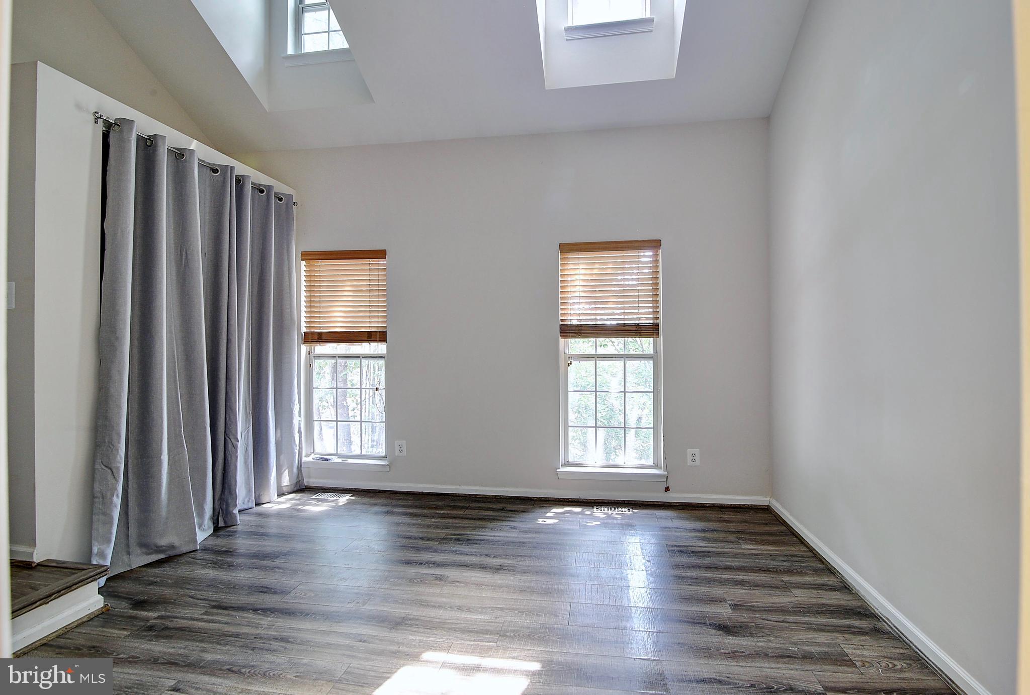 MONTCLAIR MEWS - Residential