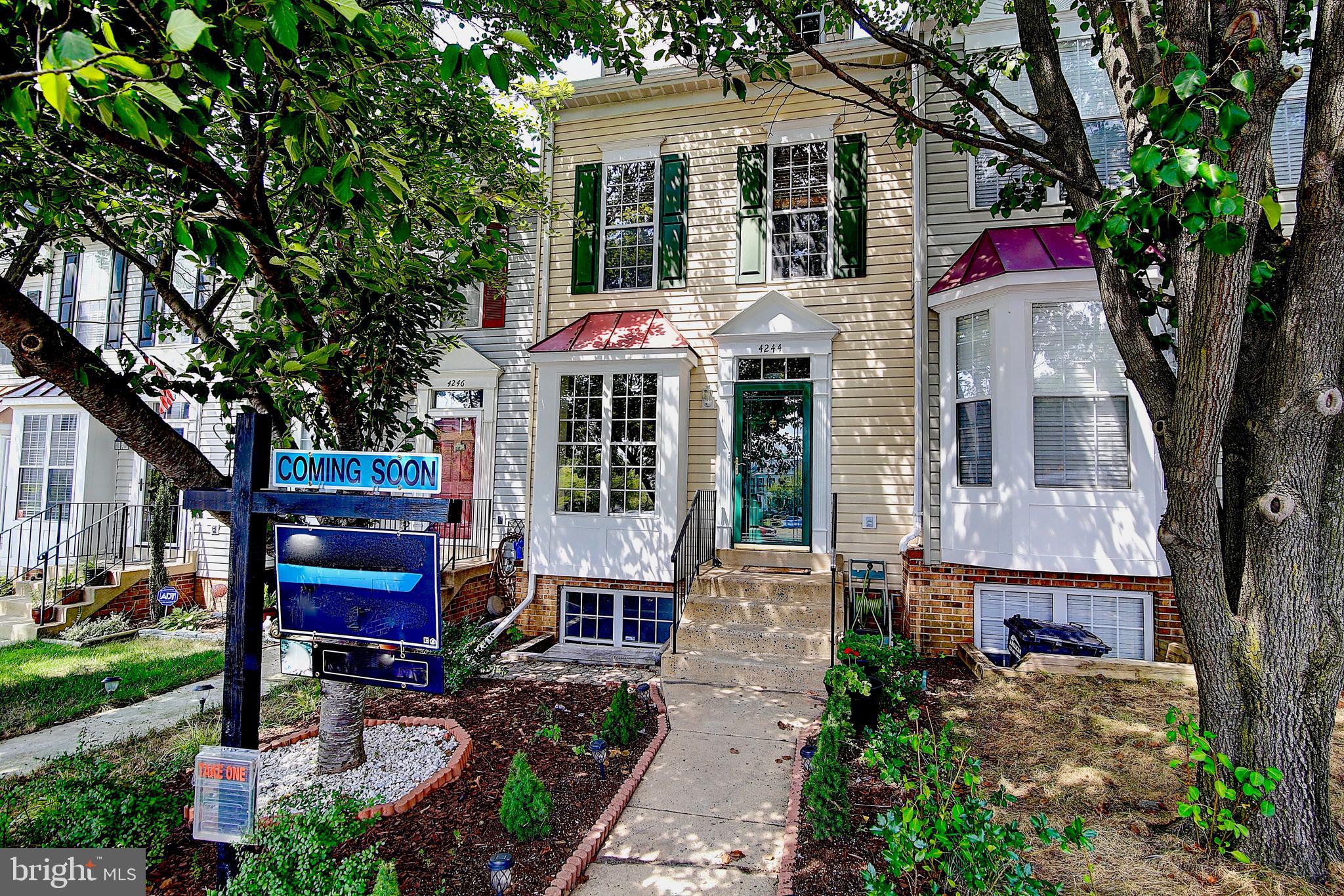 MONTCLAIR MEWS - Residential