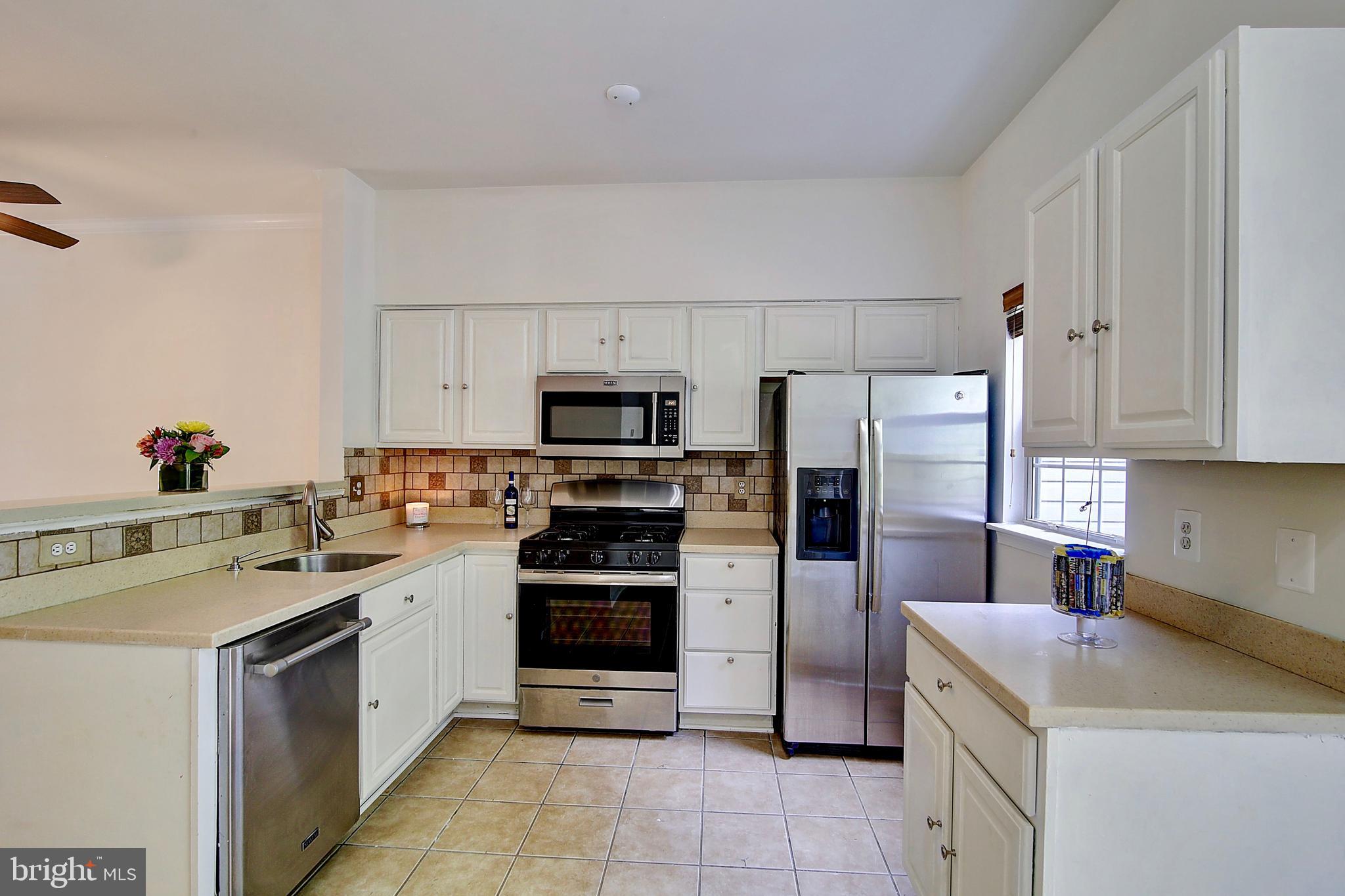 MONTCLAIR MEWS - Residential