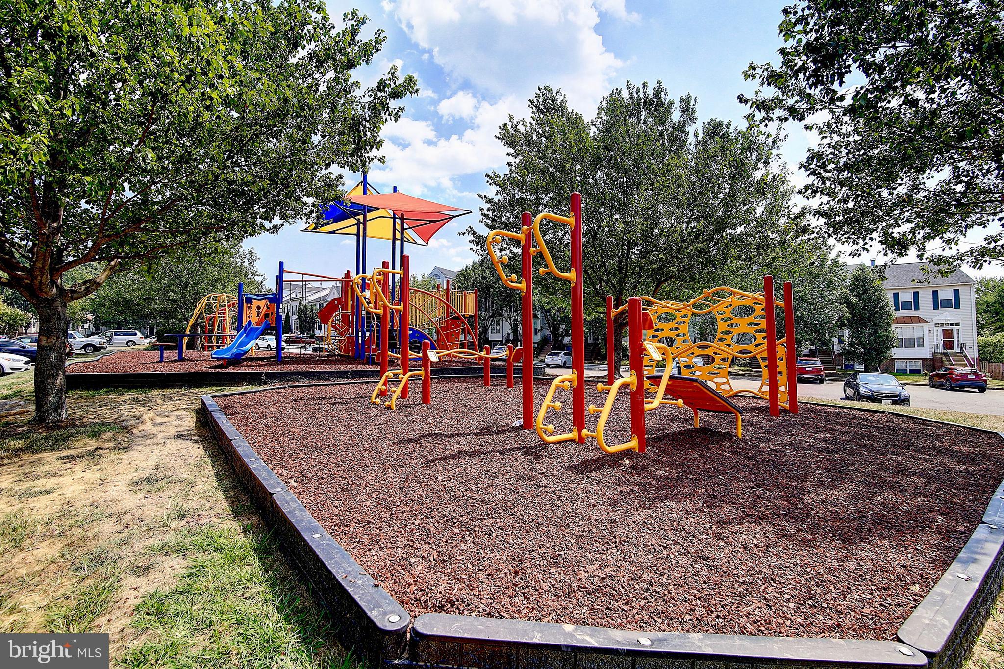 MONTCLAIR MEWS - Residential