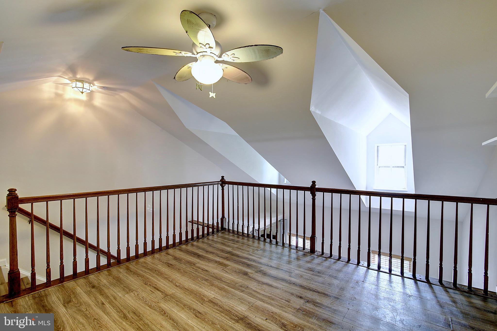 MONTCLAIR MEWS - Residential