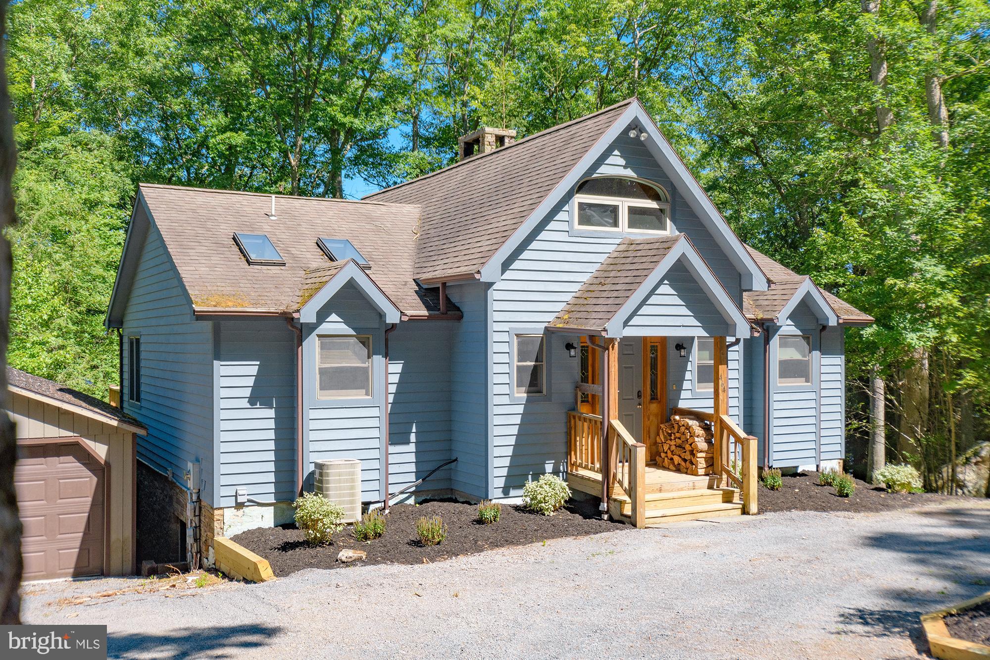 LAKE FOREST ESTATES - Residential