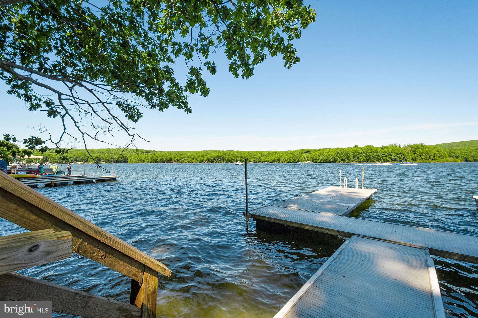 LAKE FOREST ESTATES - Residential