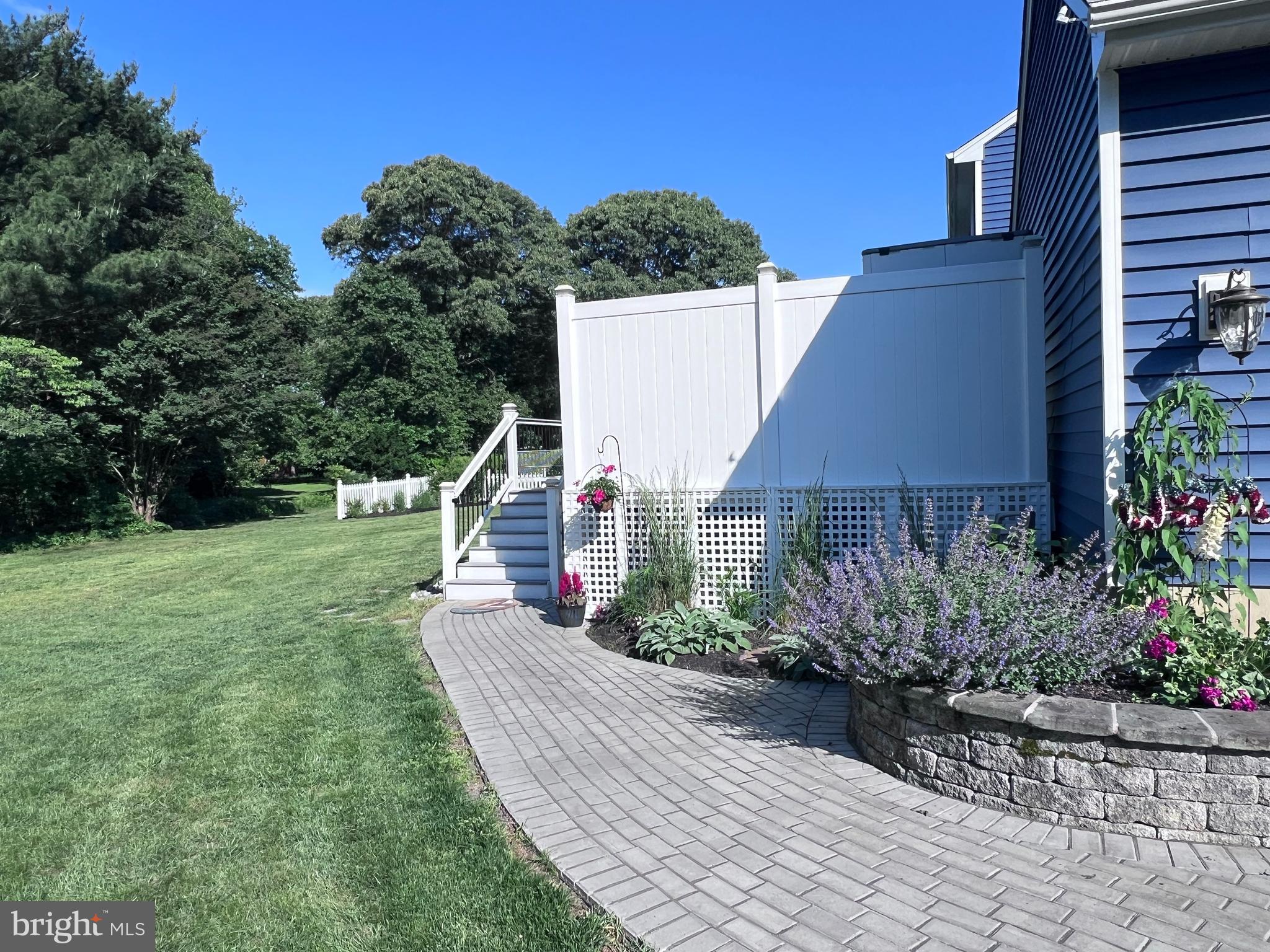 ULMSTEAD ESTATES - Residential