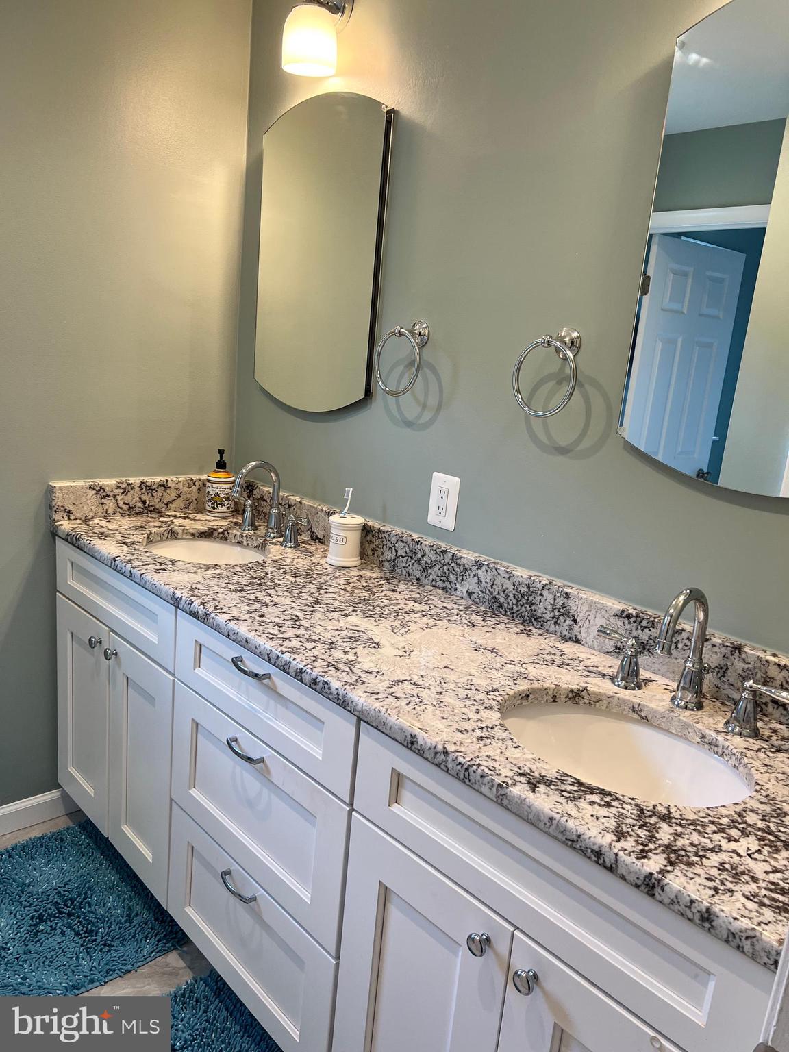 ULMSTEAD ESTATES - Residential