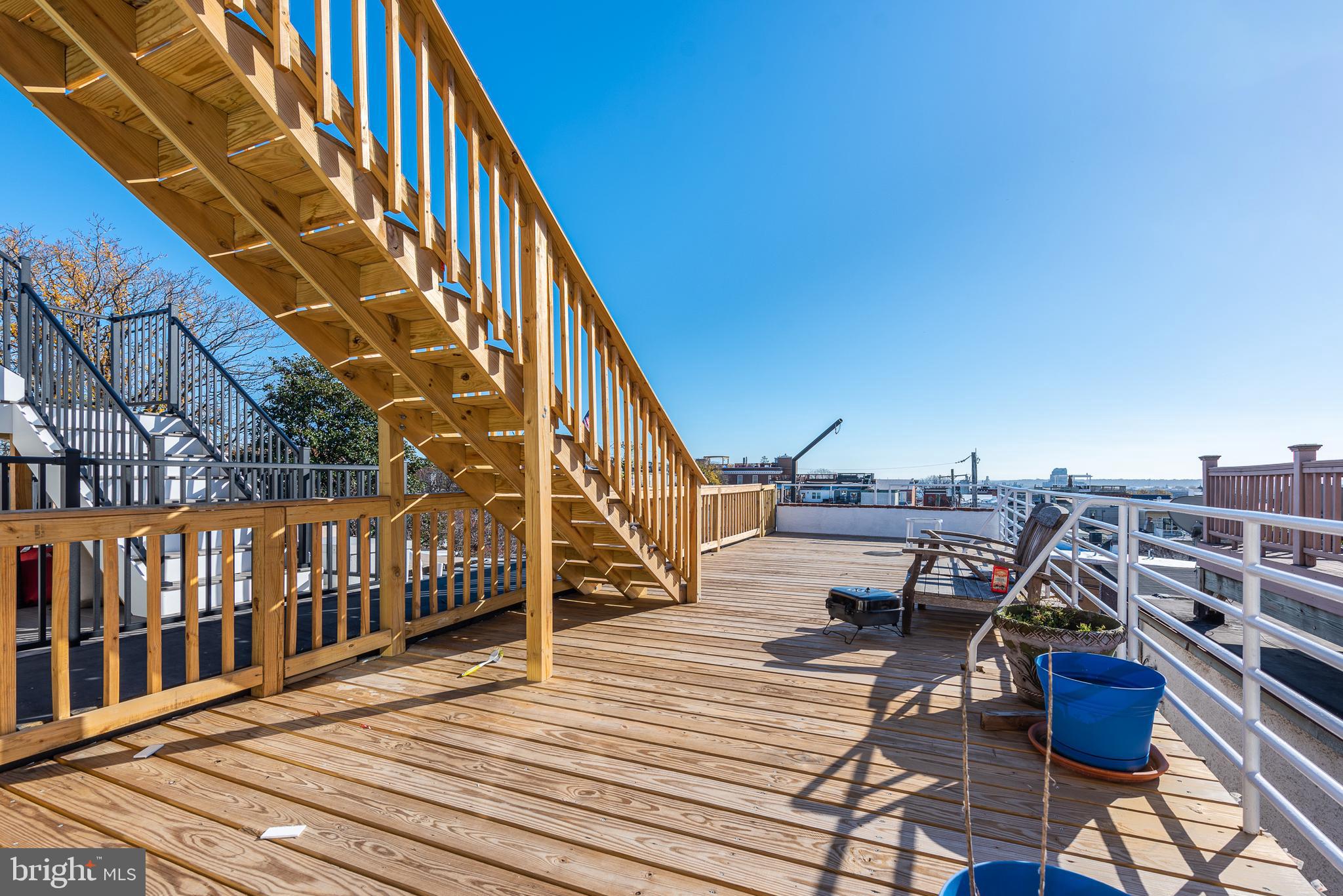 BUTCHER'S HILL - Residential